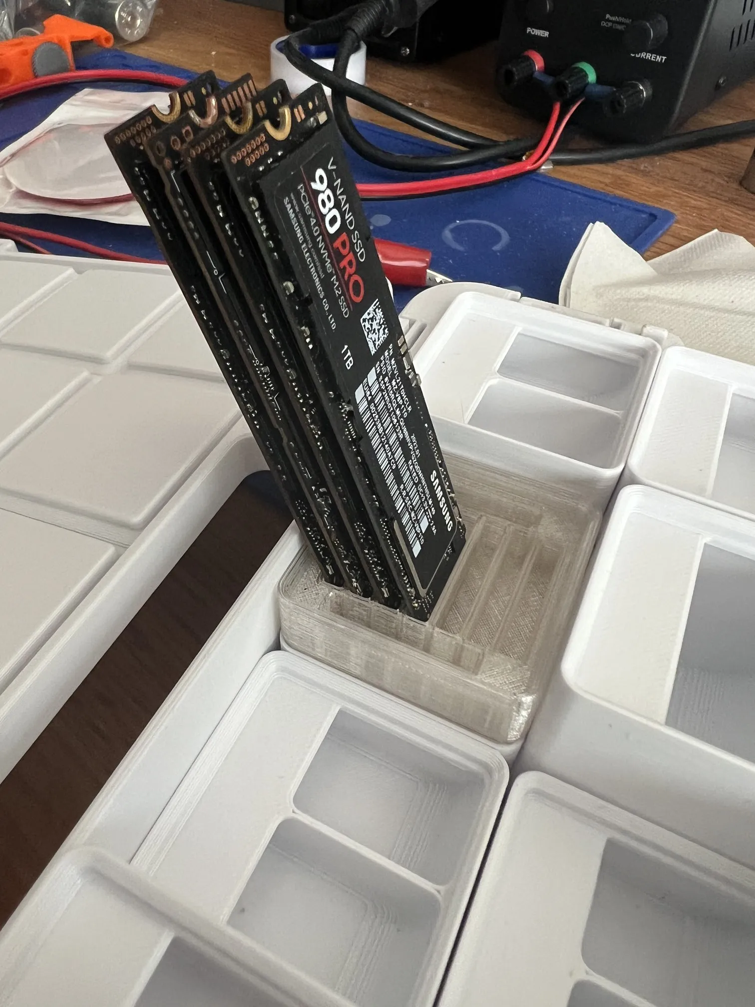 Giá đỡ SSD Gridfinity m.2 x9 1x1x2 cho tổ chức hiệu quả