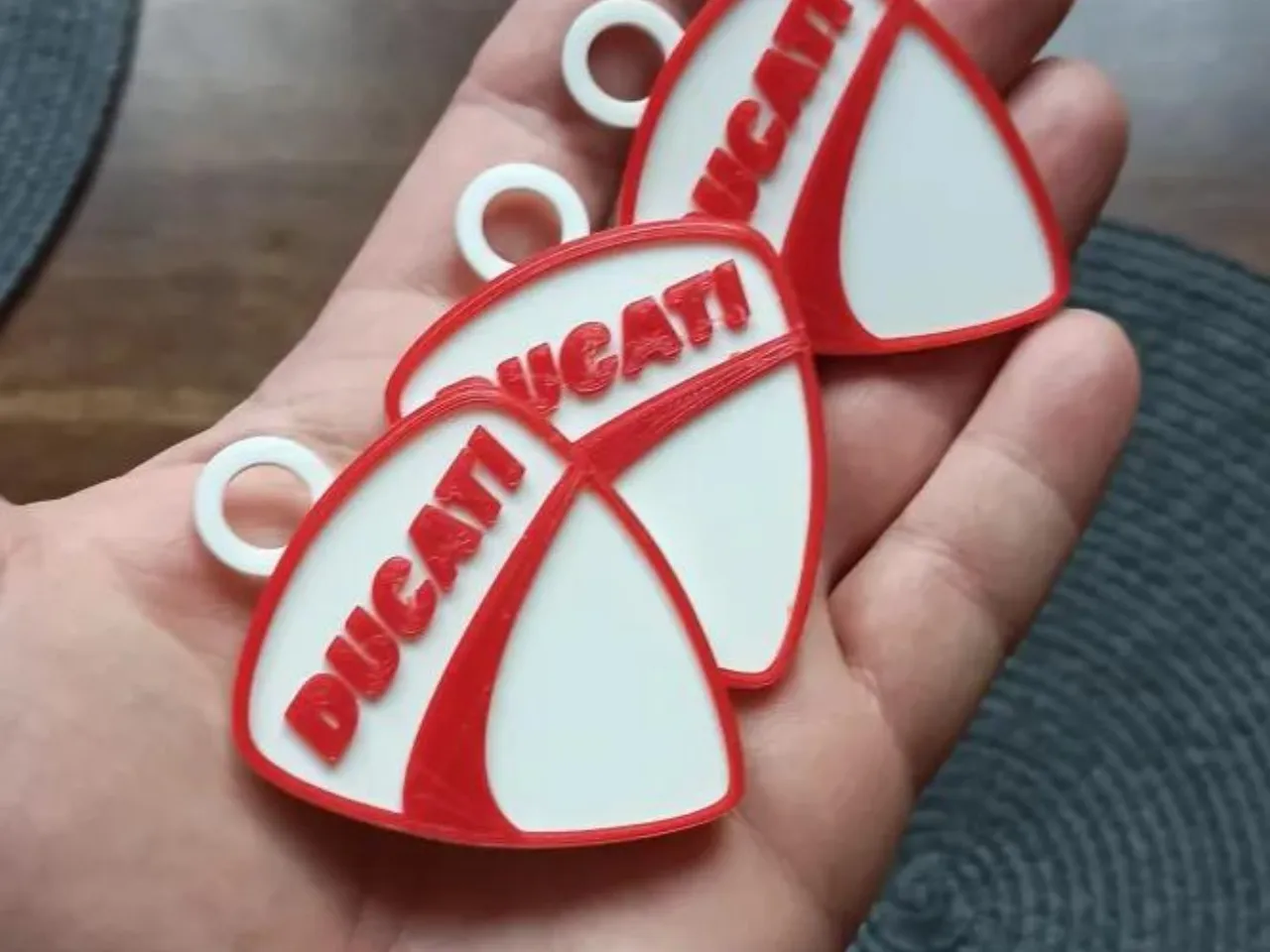 Móc khóa Ducati độc đáo và phong cách