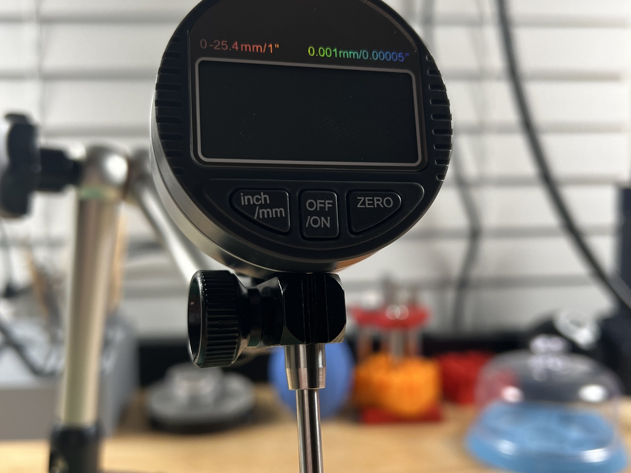 Bộ điều chỉnh khoảng cách cho đồng hồ đo độ chính xác