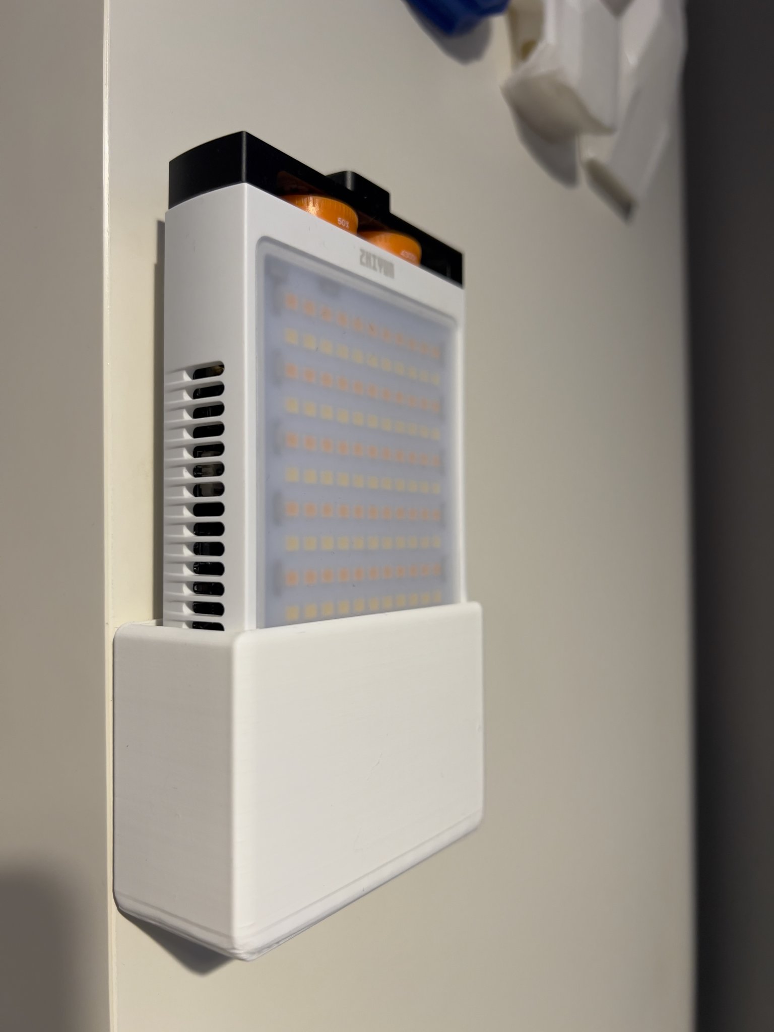 Giá đỡ đèn Zhiyun M40 Fiveray treo tường