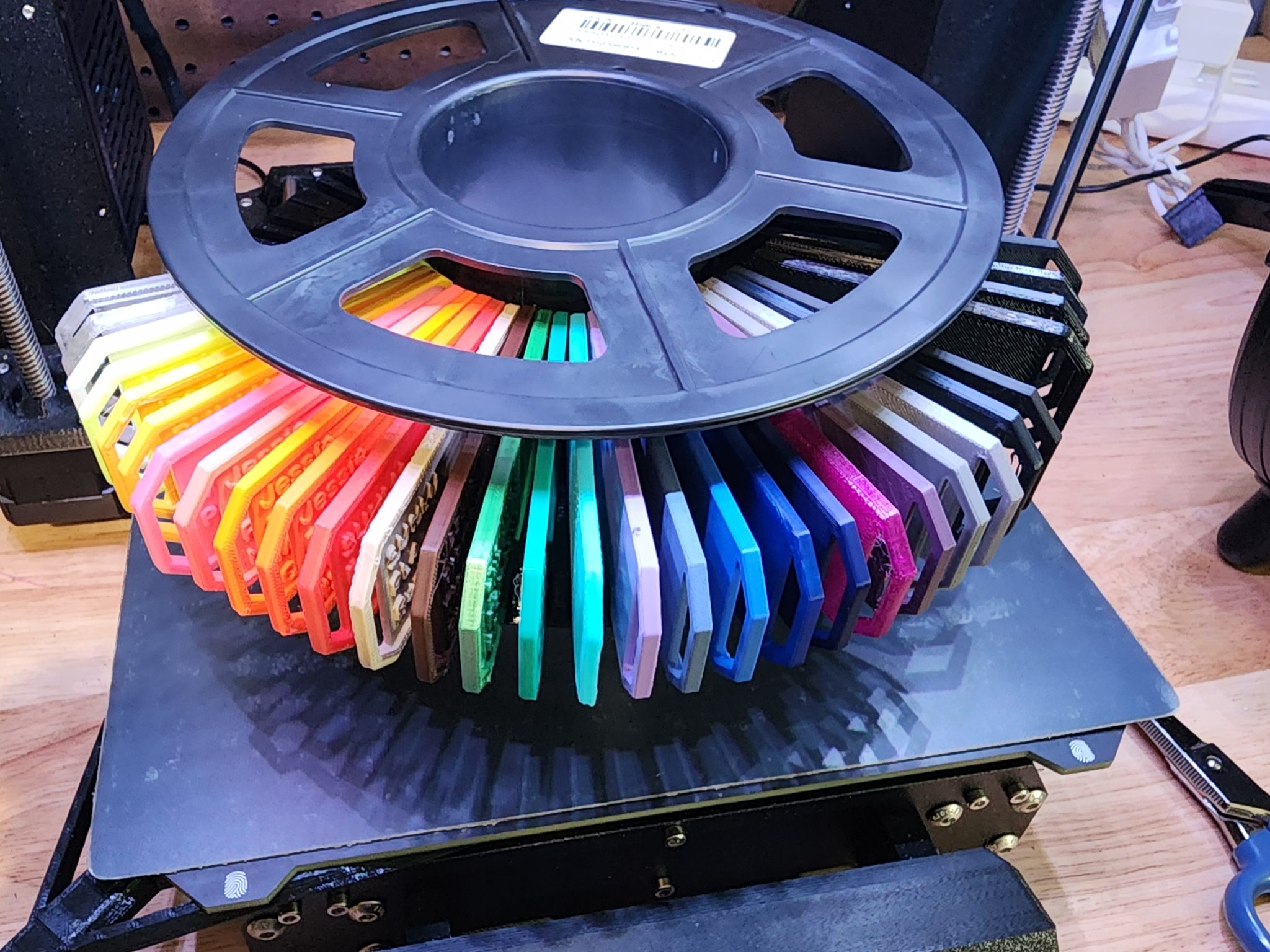 Giá đỡ mẫu cuộn filament Prusament