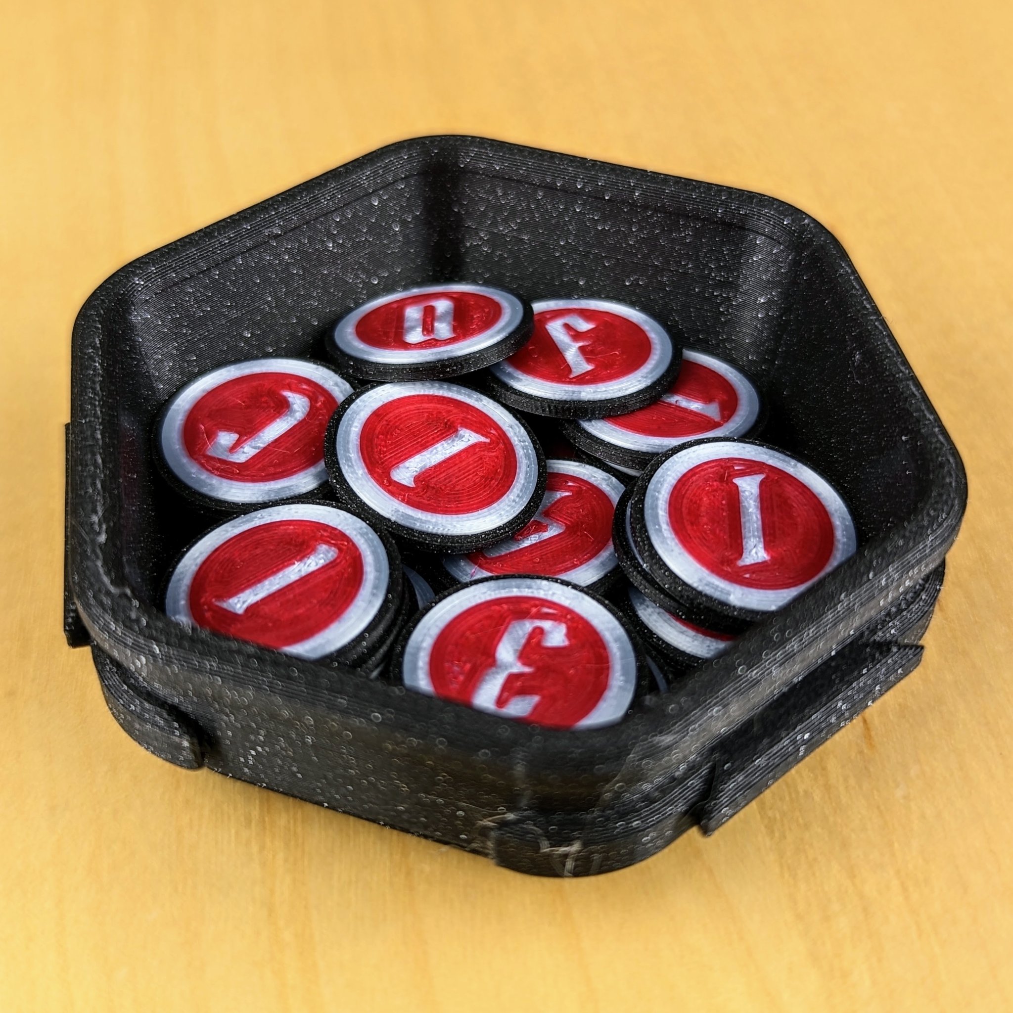 Biểu tượng Gloomhaven một mặt thay thế cho trò chơi bàn