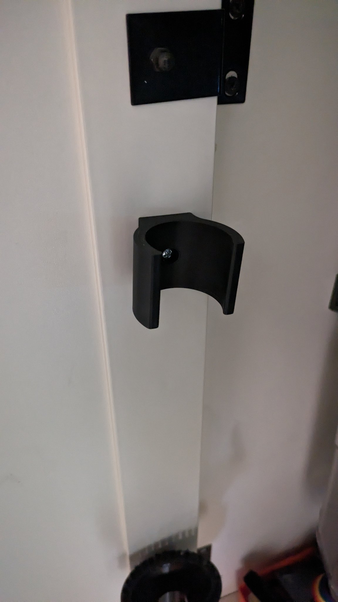 Giá đỡ phụ kiện cho máy hút bụi Ryoby P7181