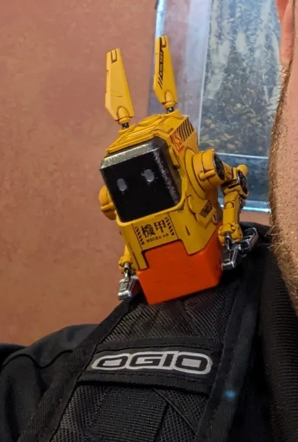 Giá đỡ sạc USB Gravastar 65 watt cho vai