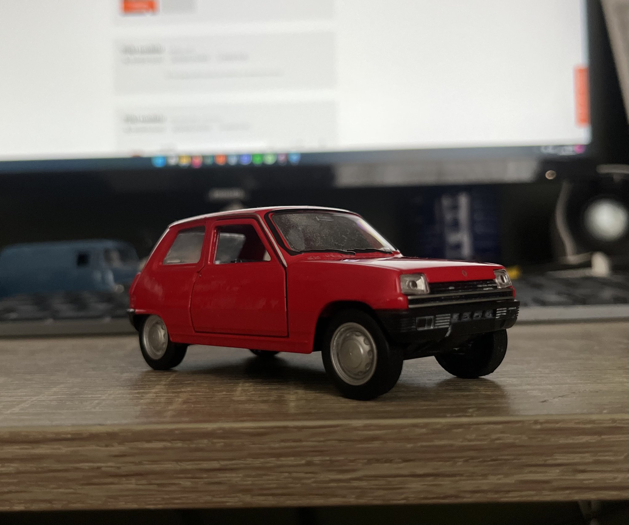 Mô hình xe Renault 5 cổ điển 3D