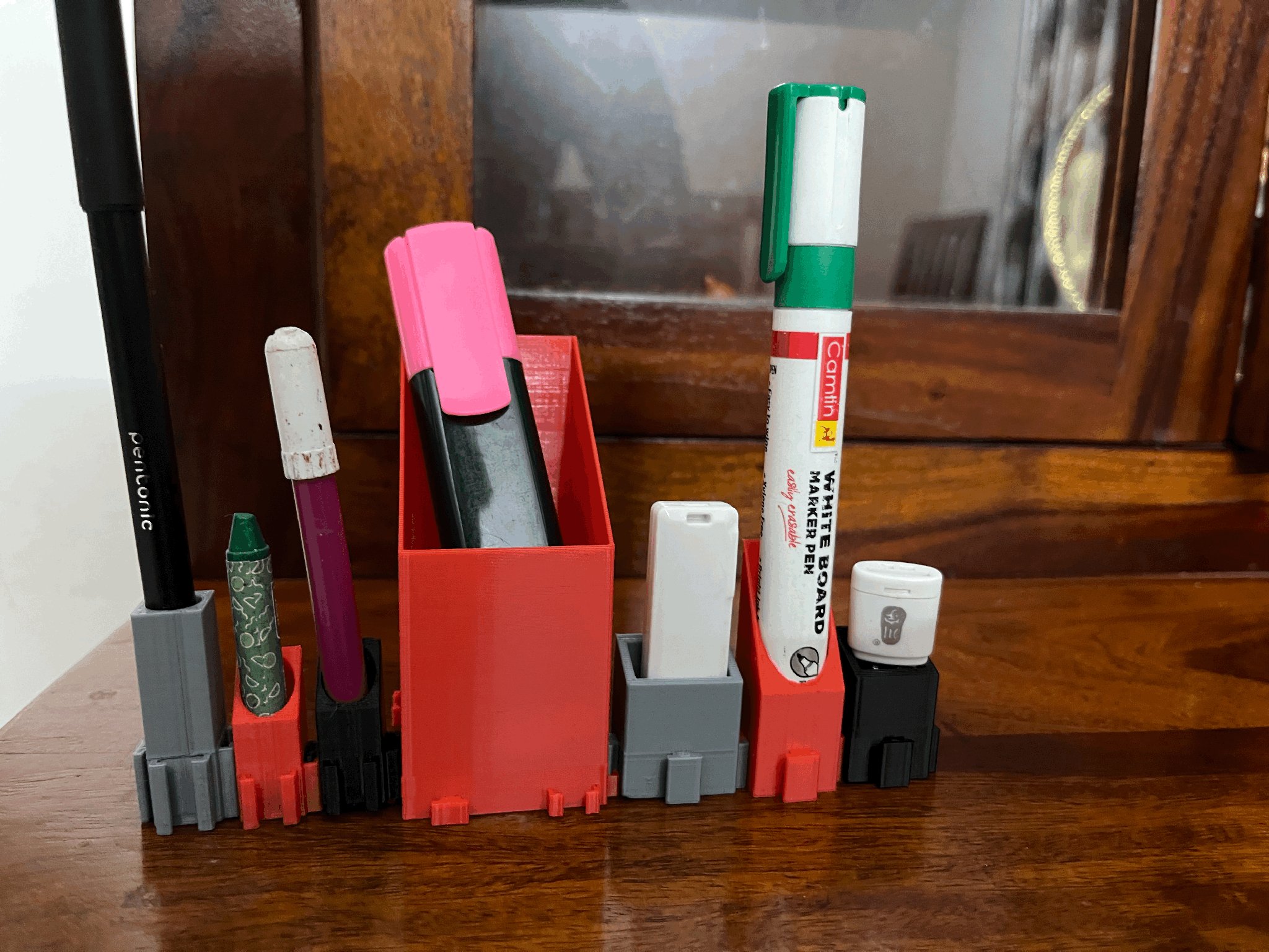 Giá đỡ văn phòng phẩm mở rộng tùy chỉnh