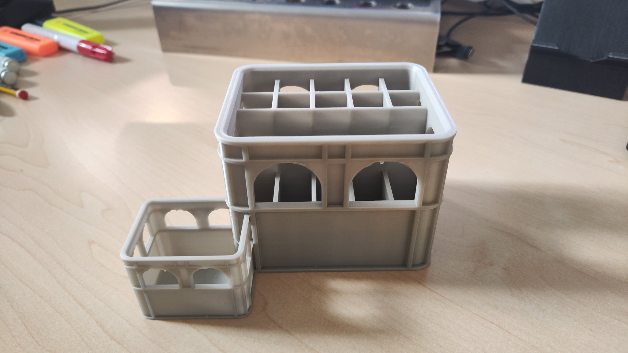 Hộp đựng bút văn phòng kiểu Bierkiste