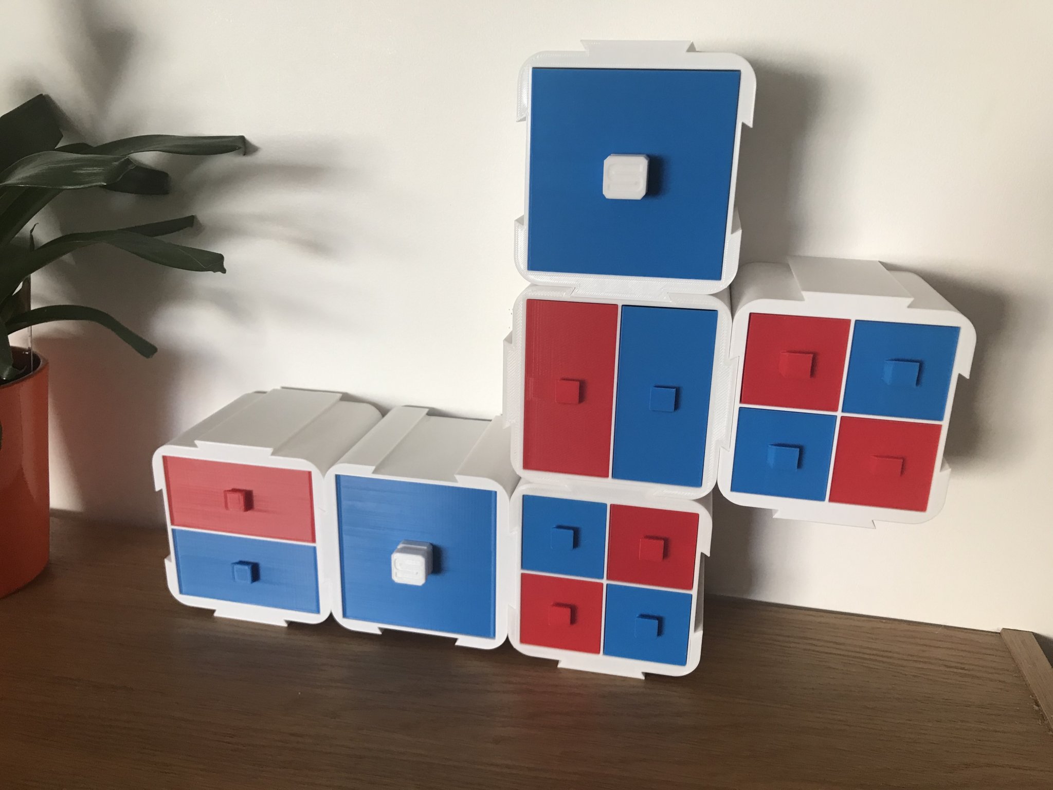 Hệ thống lưu trữ mô-đun Slotty cho không gian làm việc