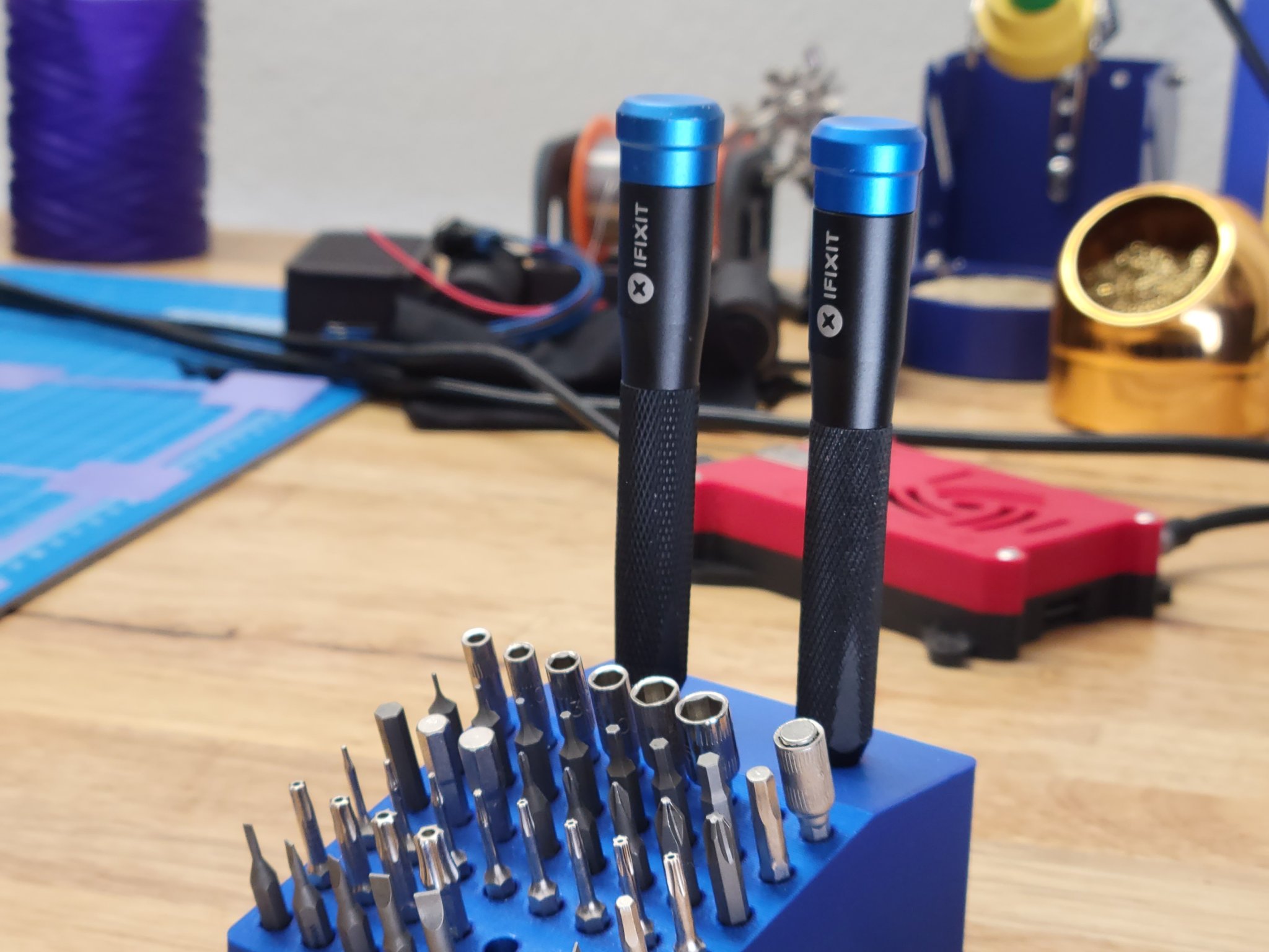 Giá đỡ bit iFixit cho bit 4 mm