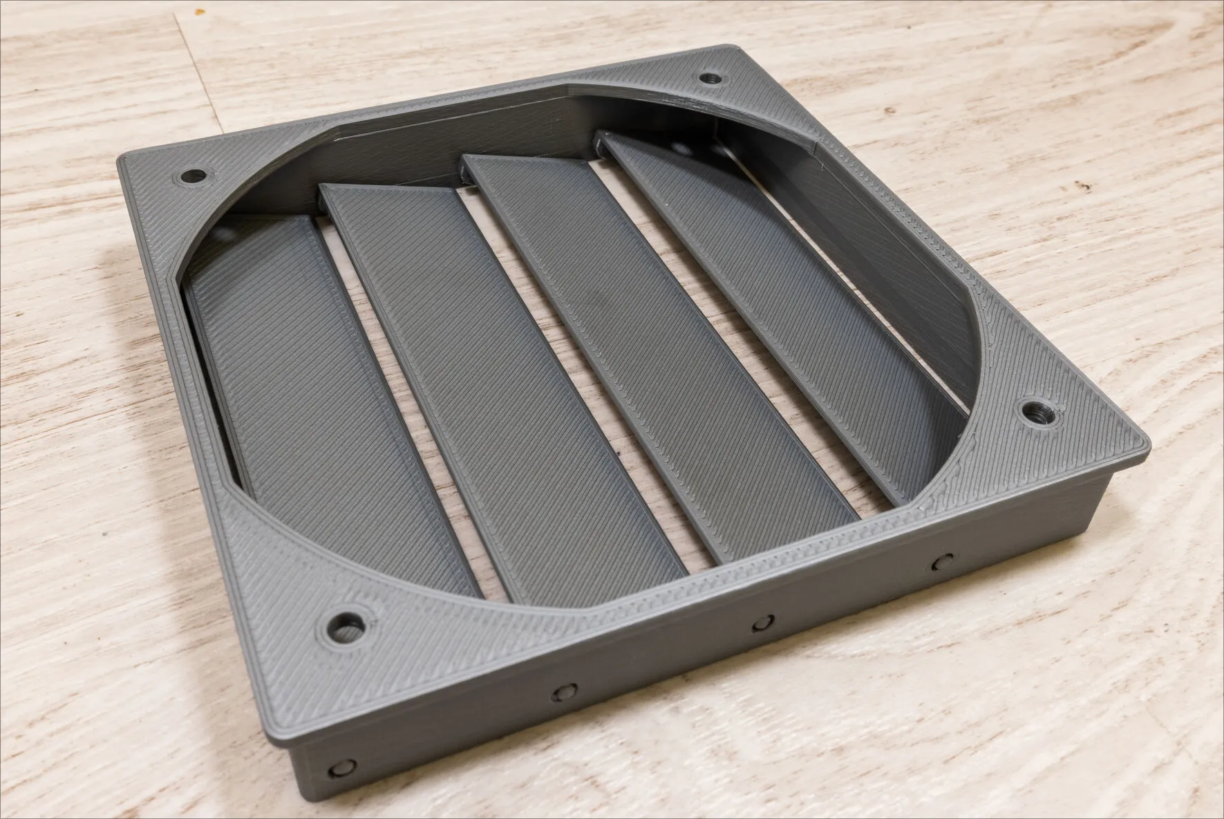 Cửa gió với cánh mở cho quạt 120mm