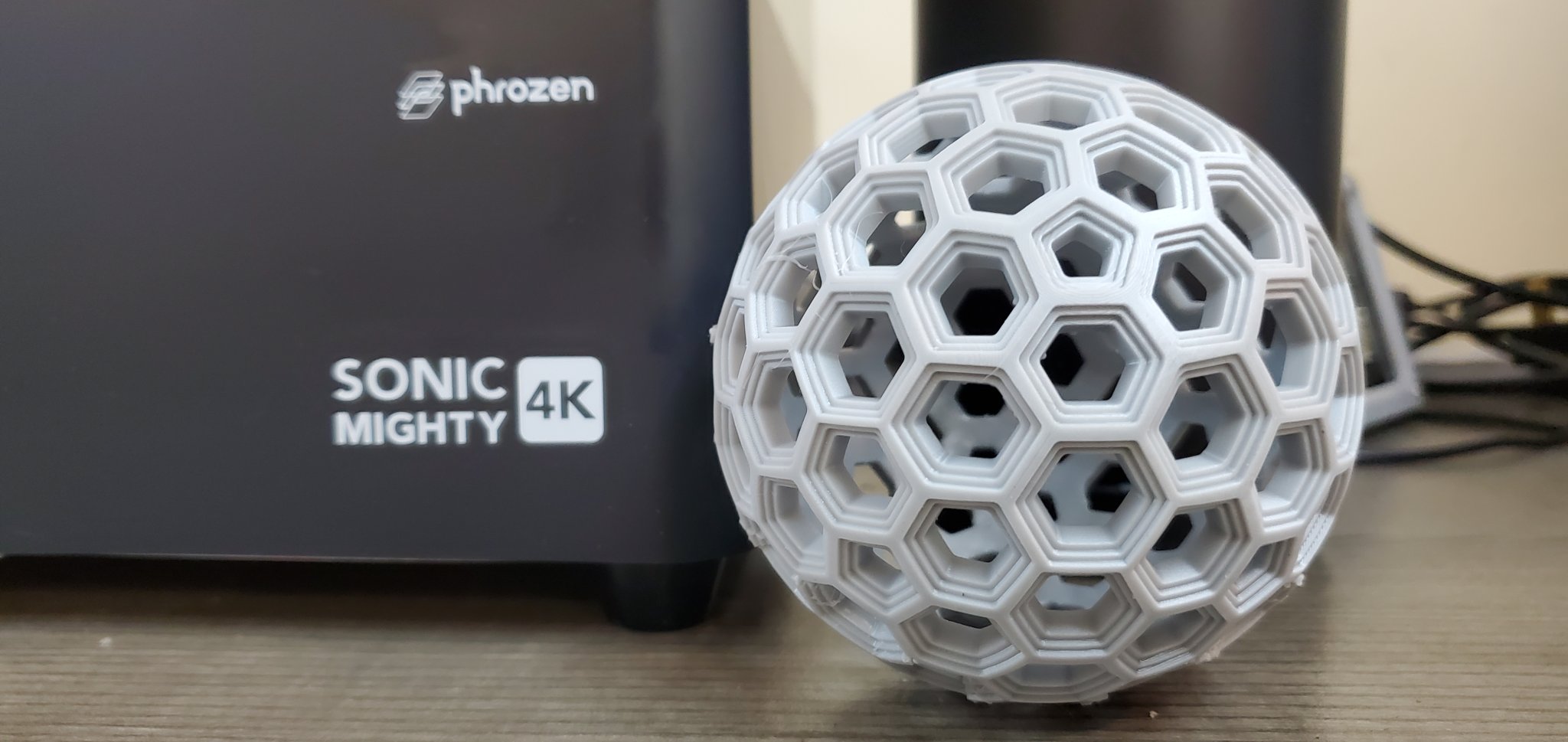 Cầu hình tổ ong in từ Fusion 360