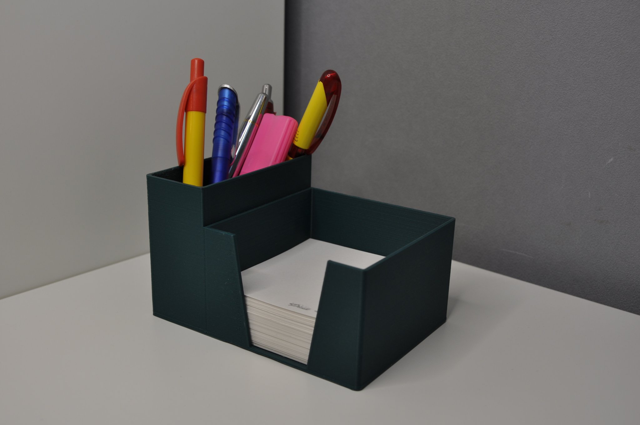 Giá đỡ bút và giấy ghi chú cho văn phòng