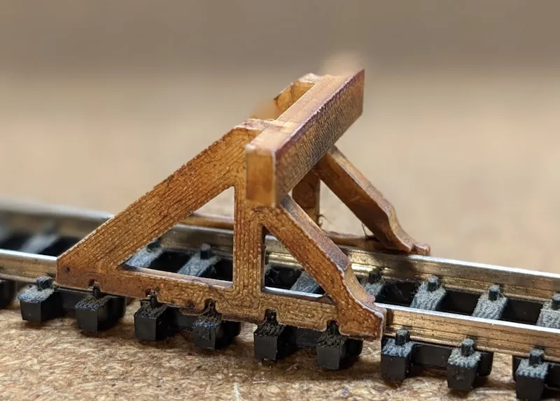 Bumper N scale cho đường ray cuối cùng