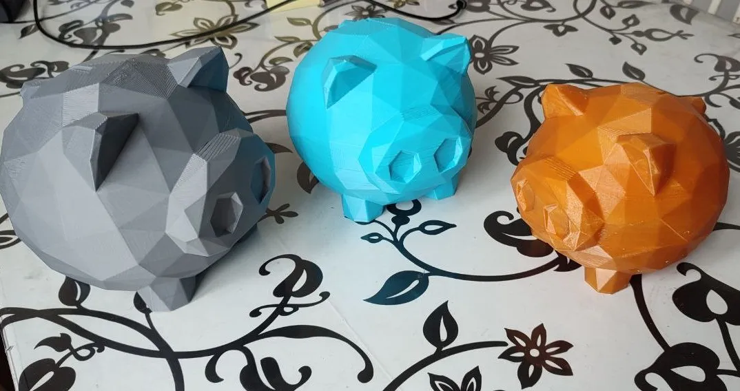 Két heo LowPoly dễ in 3D với thiết kế thông minh