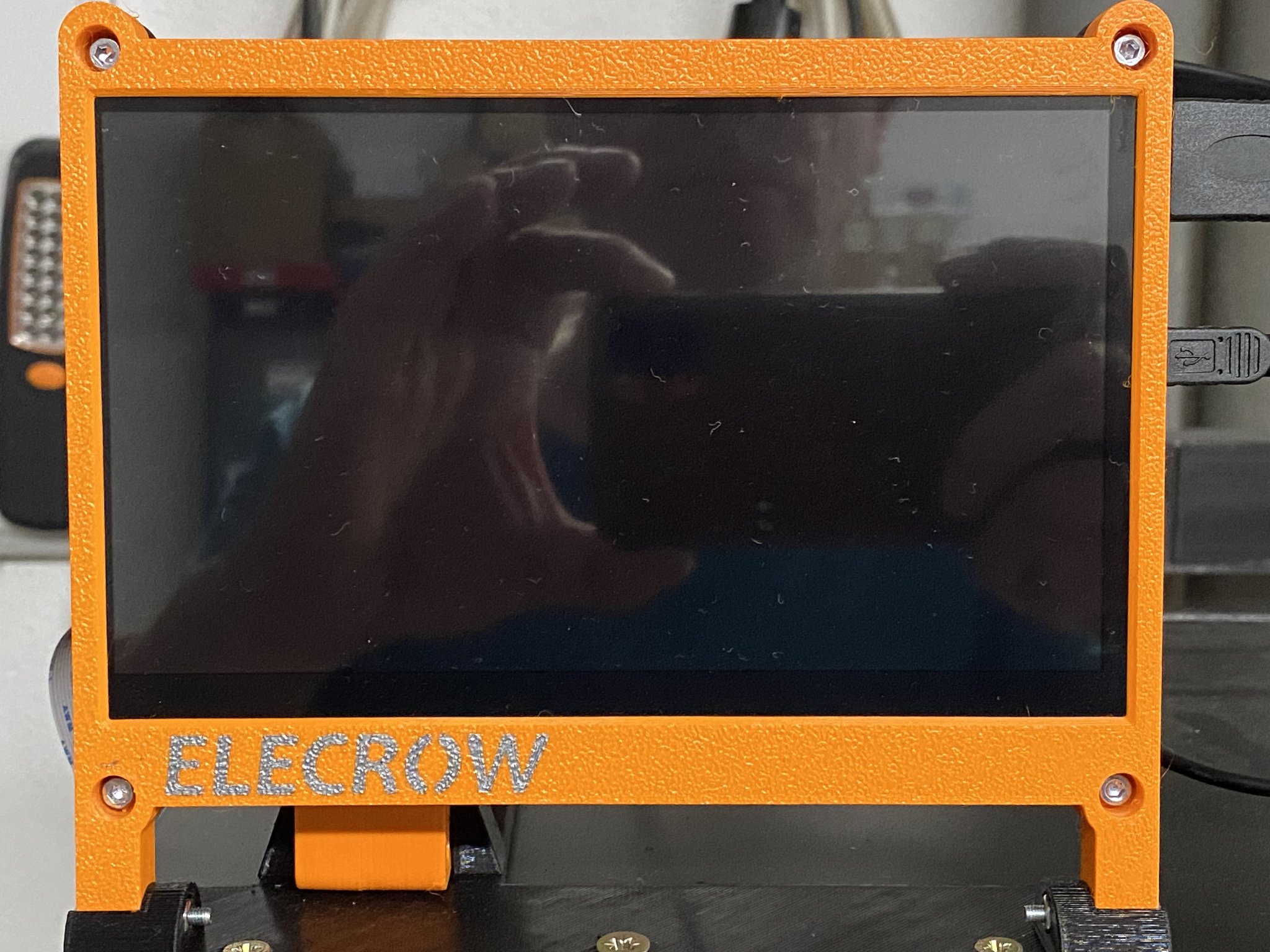 Màn hình cảm ứng 7" cho IKEA Lack với Raspberry Pi