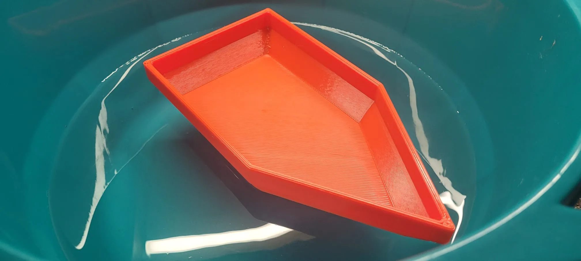 Thuyền đơn giản cho trẻ em chơi trong bồn tắm