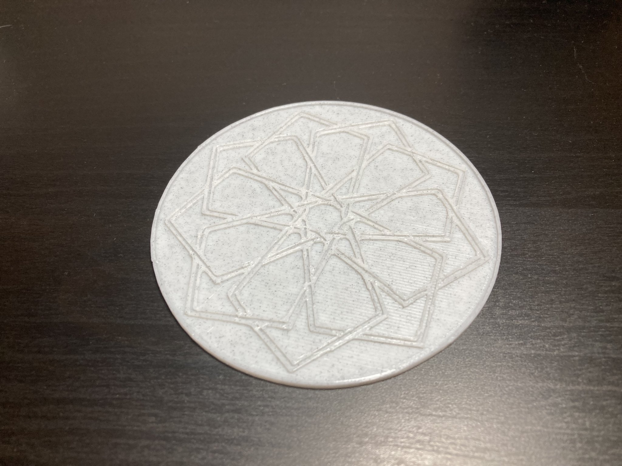 Đế ly mandala với thiết kế tinh xảo và độc đáo