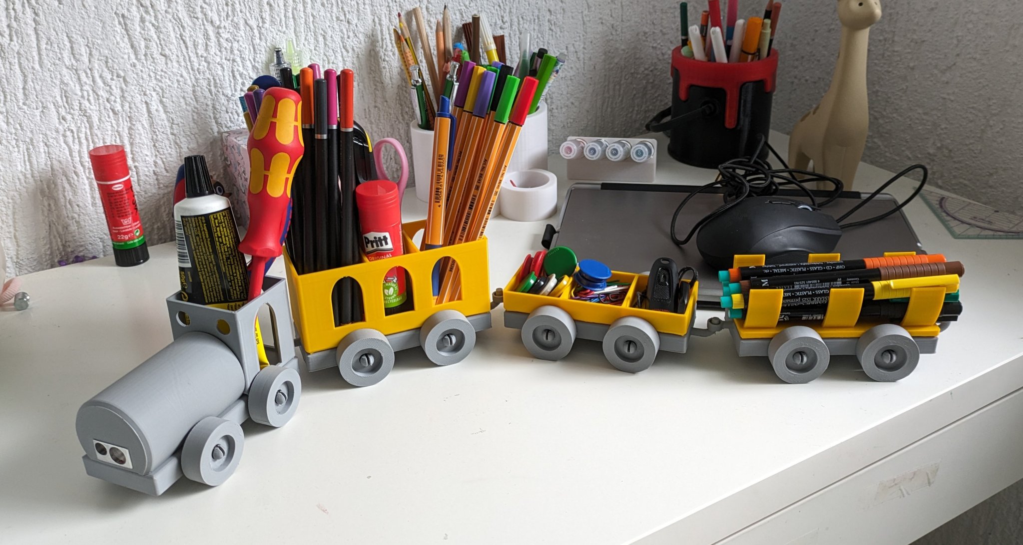 Xe lửa văn phòng đa năng và đồ chơi cho trẻ em