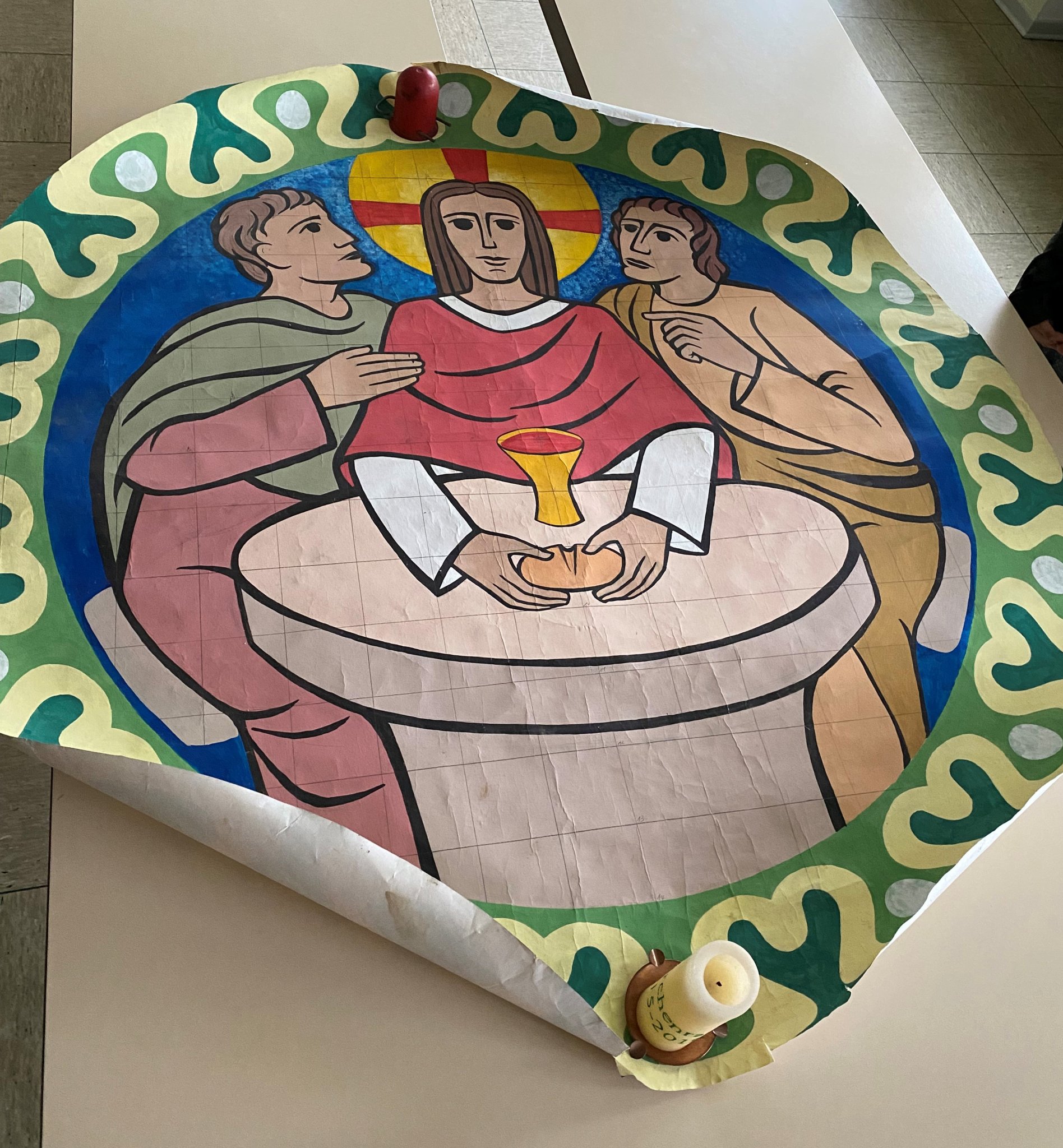 Bàn thờ Lễ Mình Thánh Chúa với trang trí hoa tinh xảo