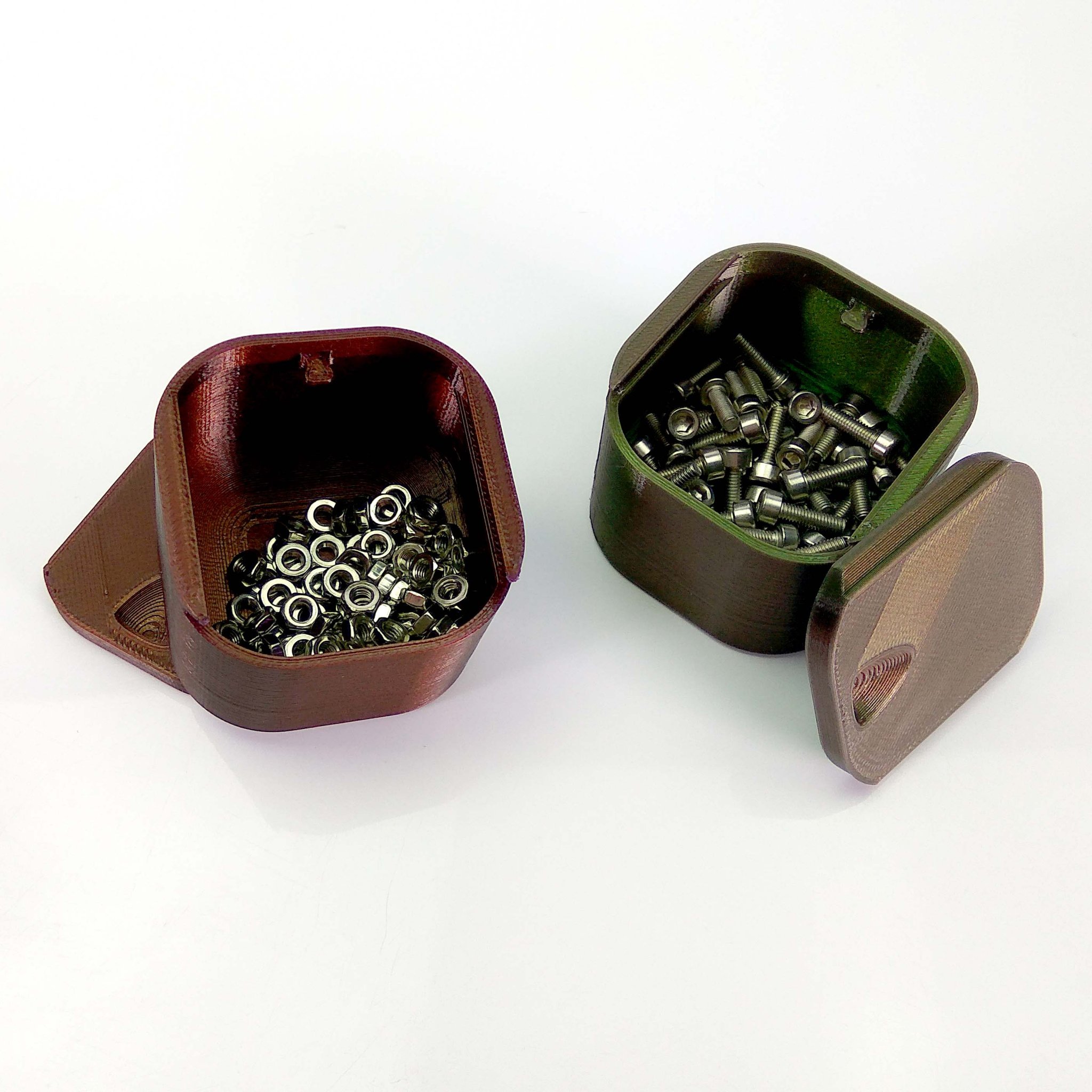 Hộp đáy tròn có nắp khóa đơn giản