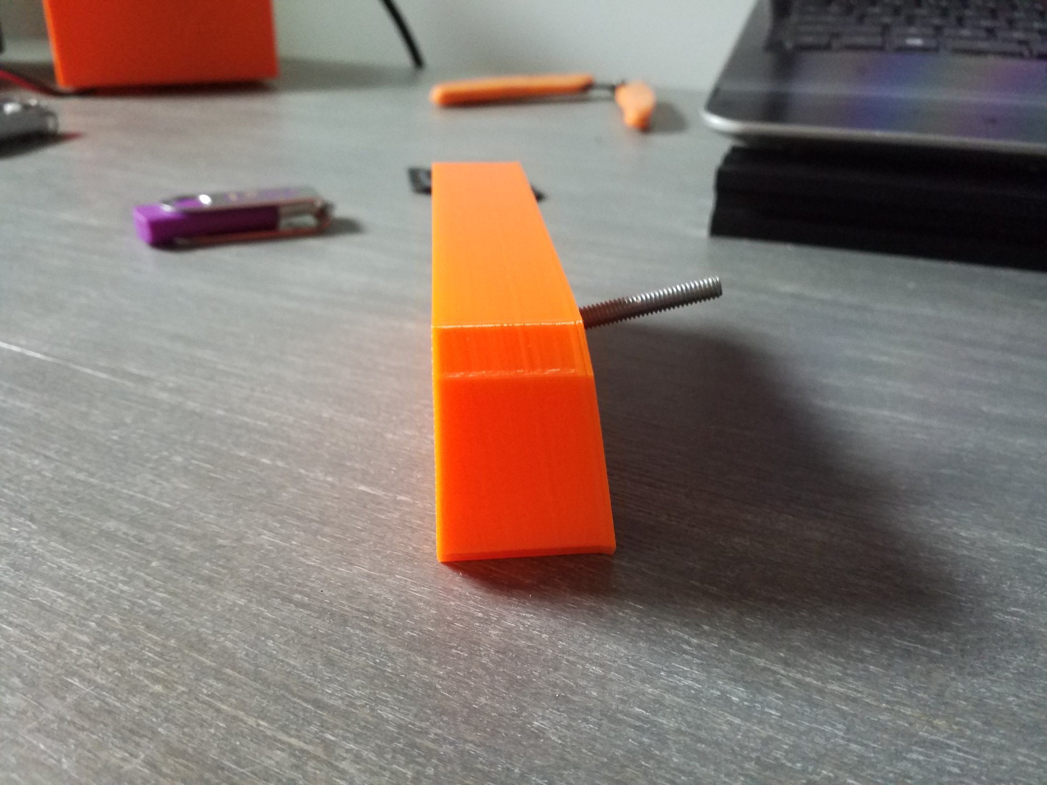 Giá đỡ thẻ SD đa năng cho tổ chức gọn gàng