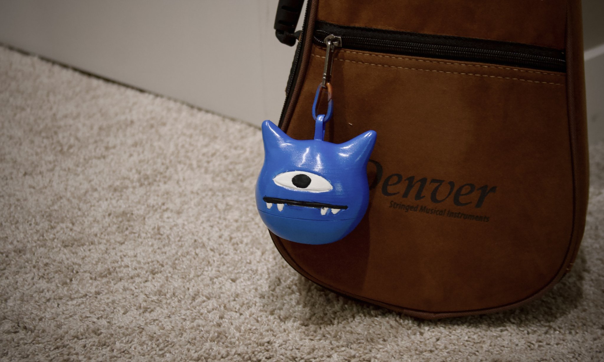 Đầu quái vật trên ba lô của Ellie trong The Last of Us