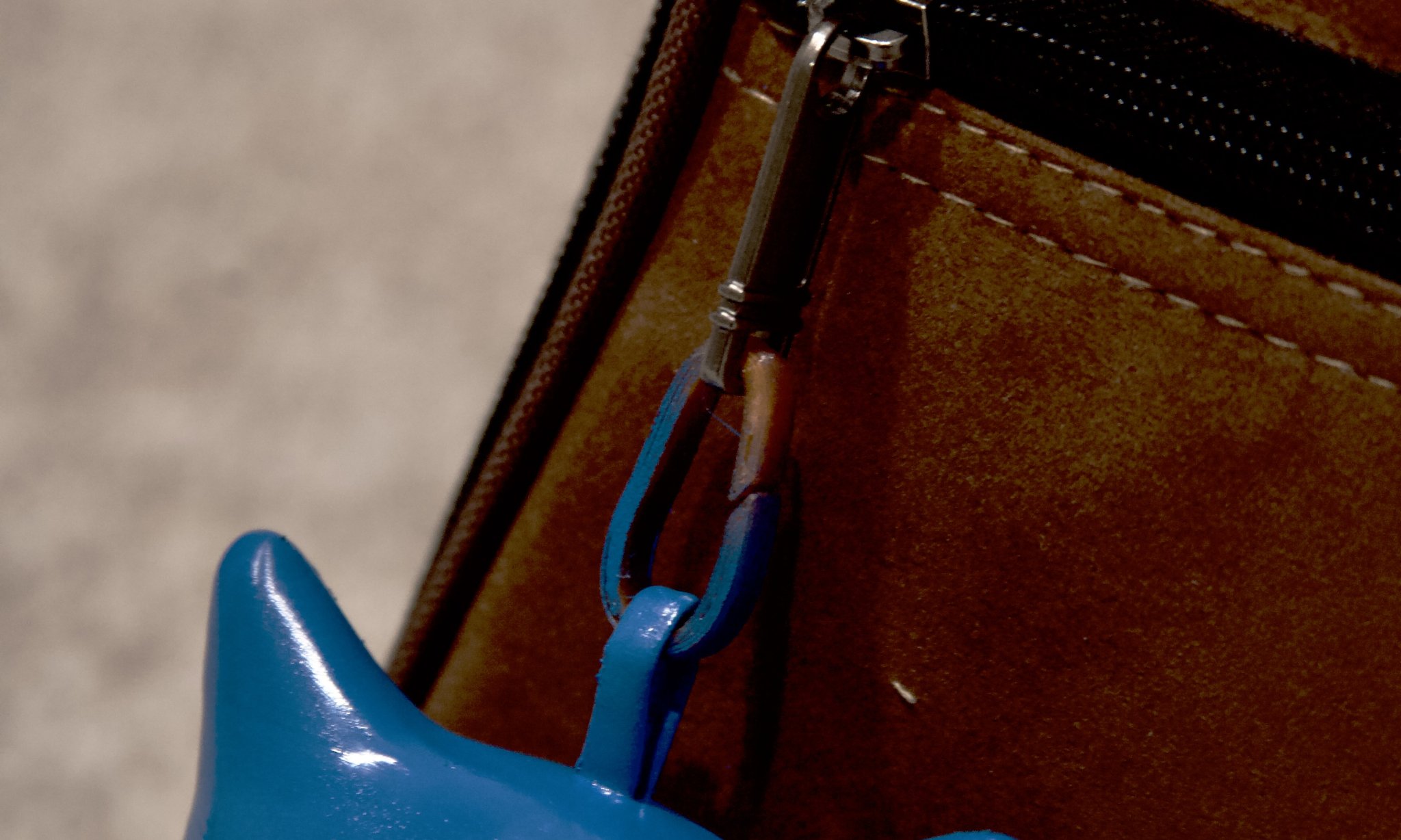 Đầu quái vật trên ba lô của Ellie trong The Last of Us