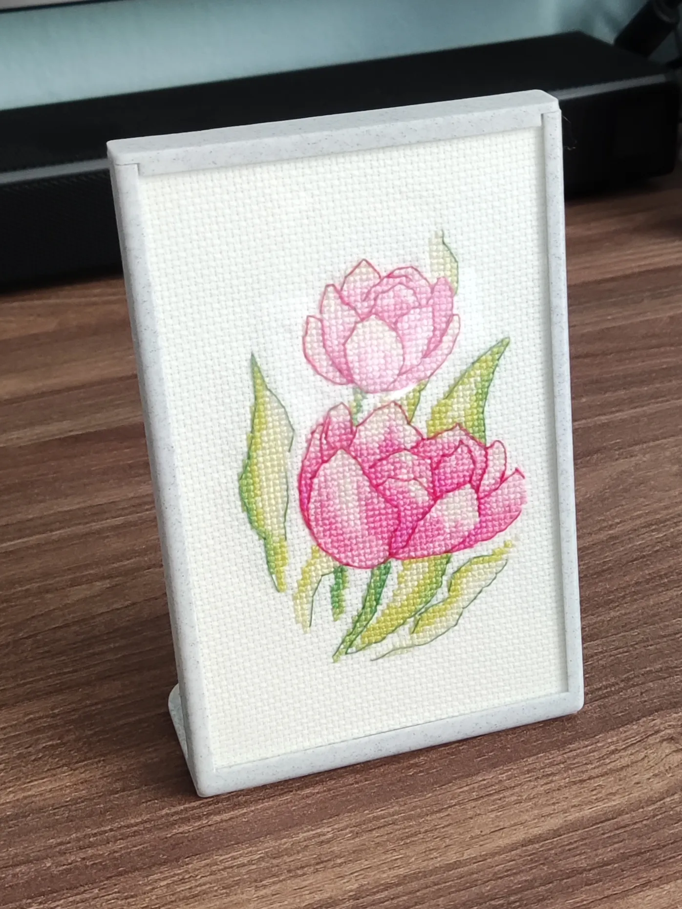 Khung đứng 10x15 cho ảnh và thêu tay