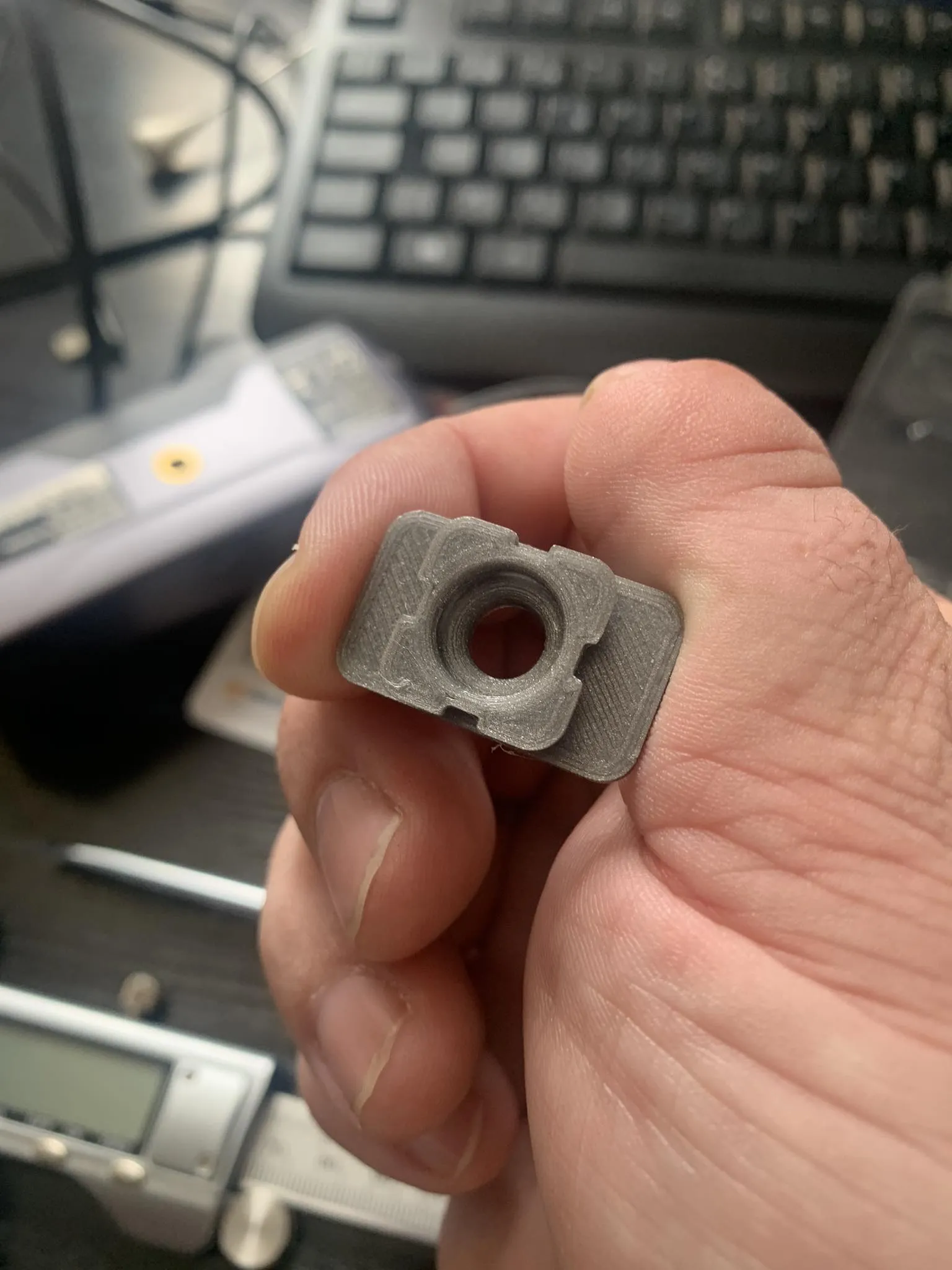 Giá đỡ điện thoại cho máy in 3D Revopoint INSPIRE