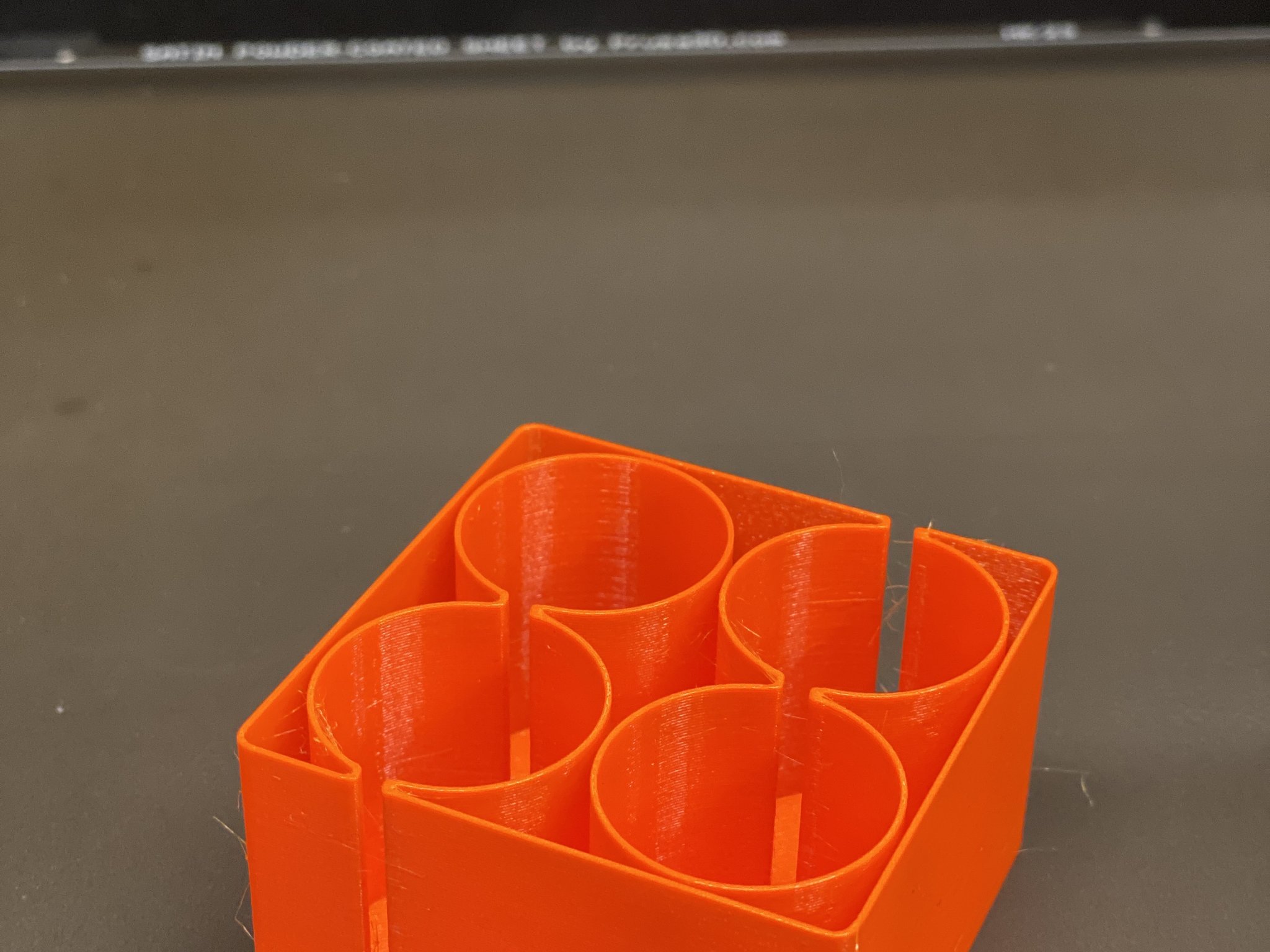 Hộp pin C in nhanh cho pin LR14