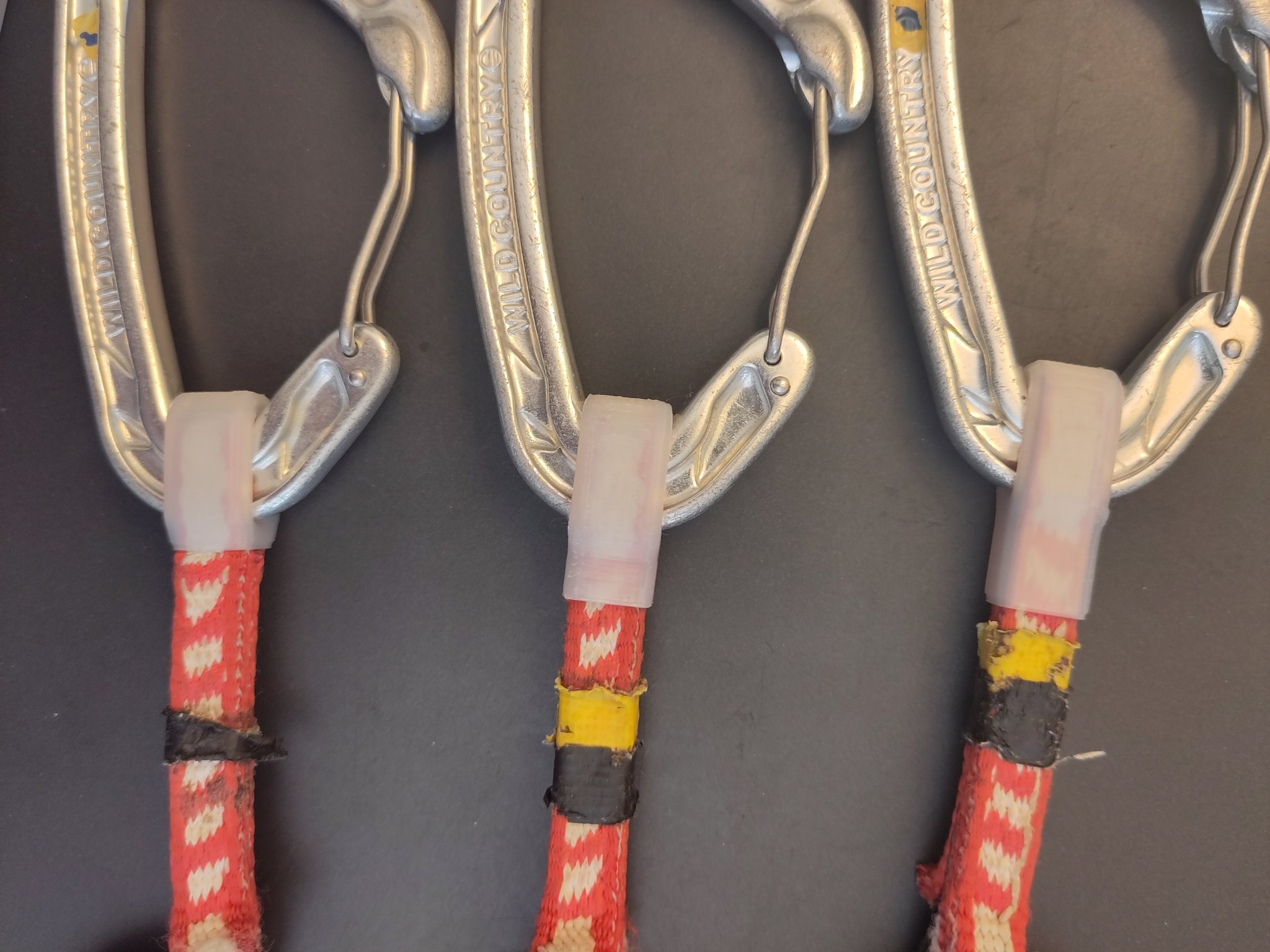 Giá đỡ nhanh cho dây leo Wild Country Helium điều chỉnh được