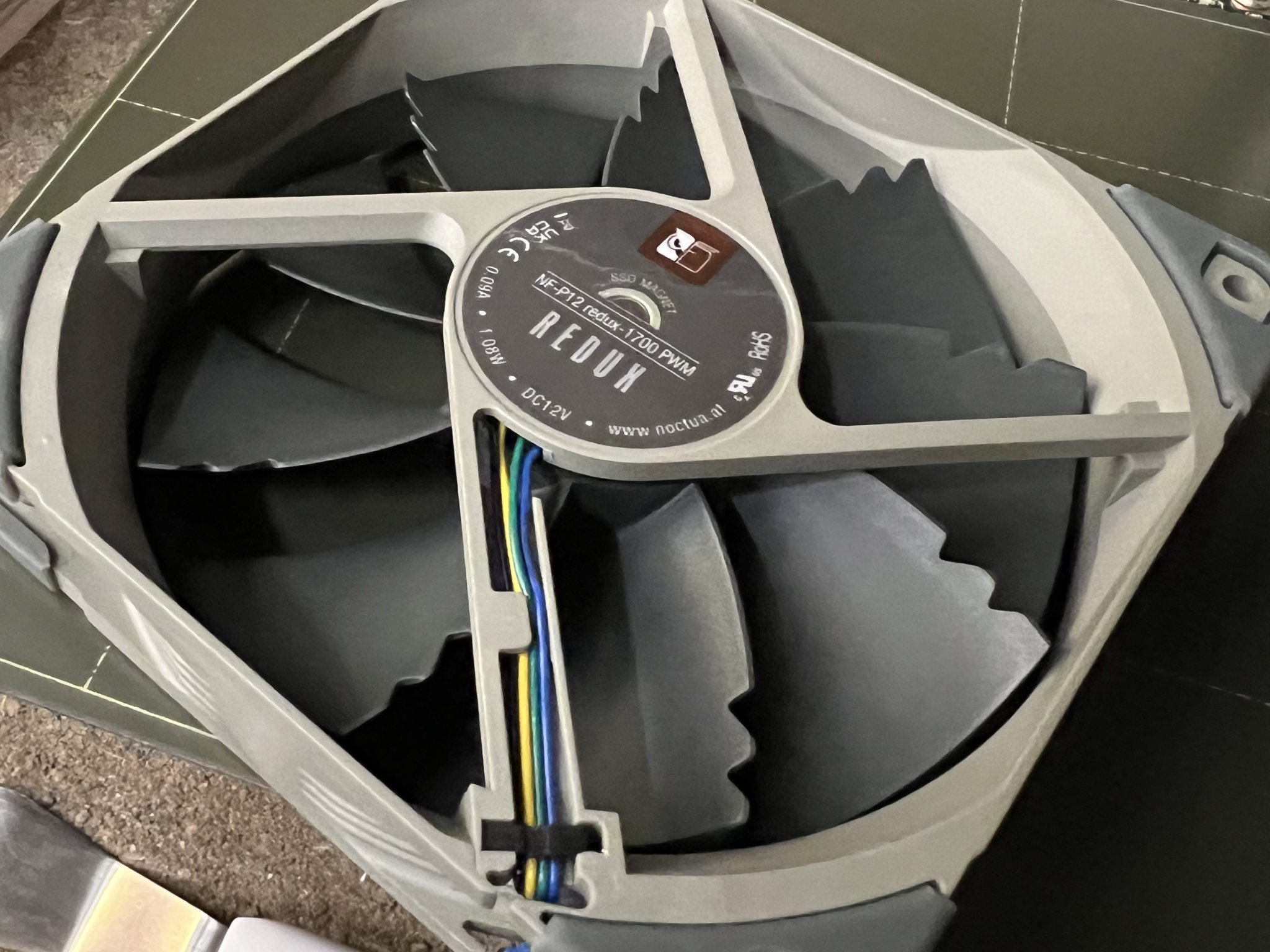 Nắp quạt đơn giản kết nối quạt 120mm với ống 3 inch