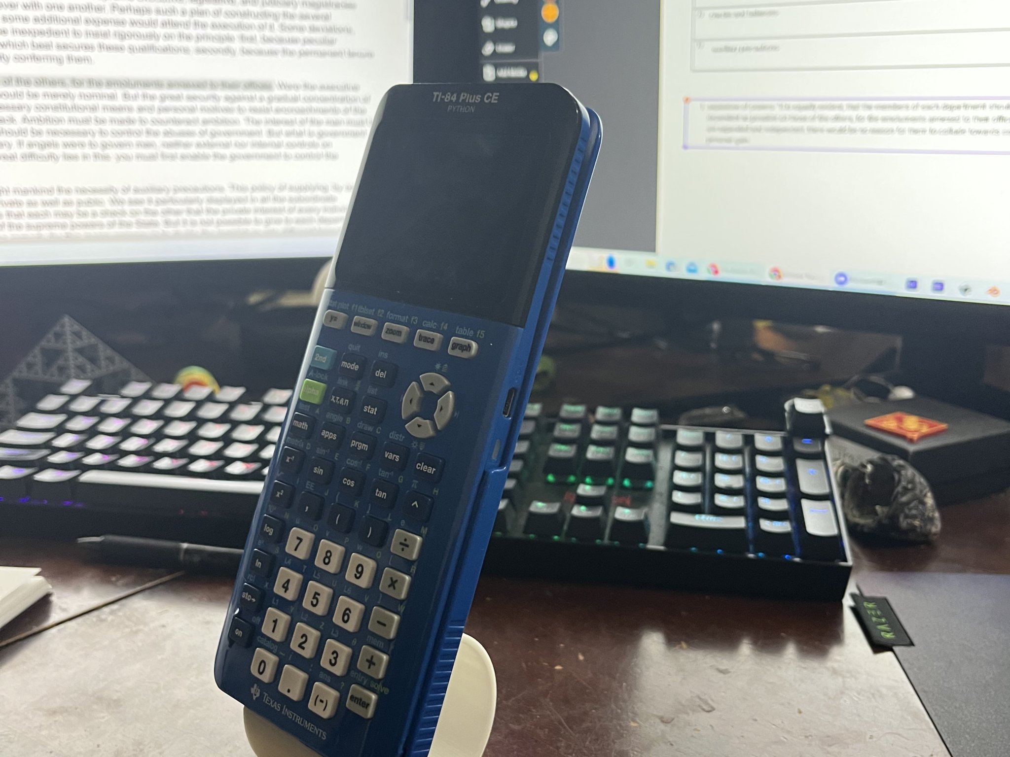 Giá đỡ điện thoại tối giản dễ in 3D