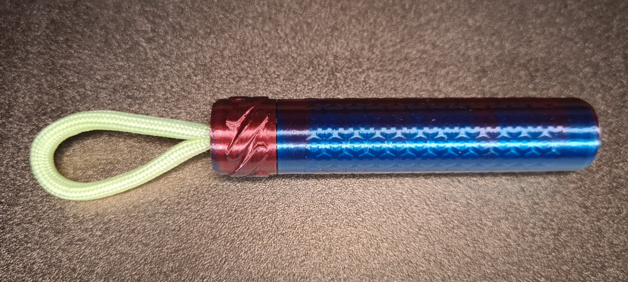 Bình chứa hình trụ có ren EDC đeo cổ