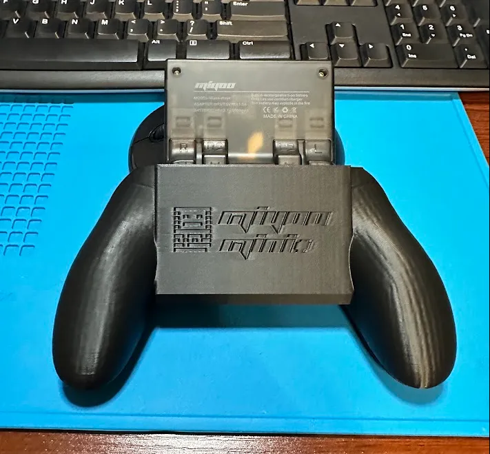 Cán cầm Miyoo Mini Plus Remix đơn giản