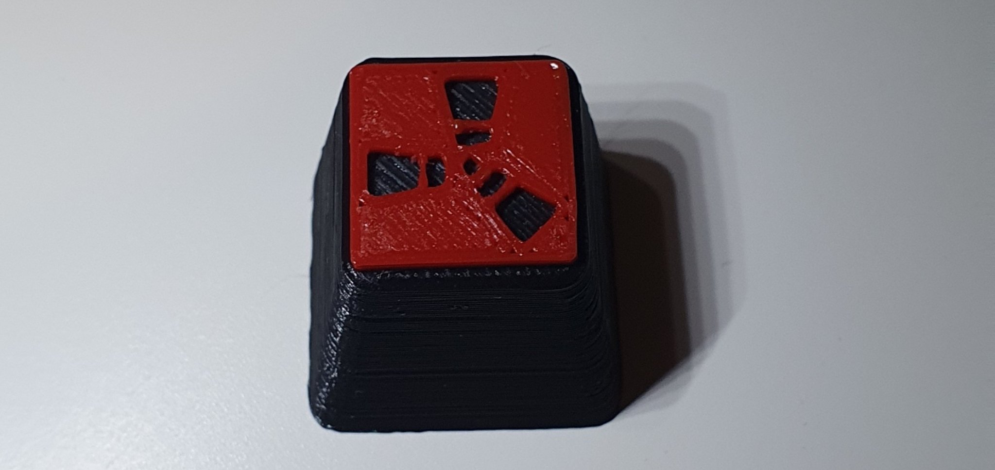 Nắp phím Rust in màu Đen và Đỏ