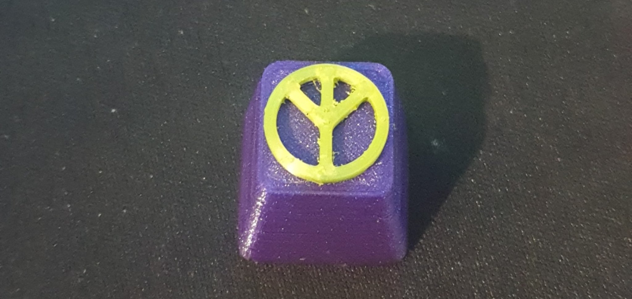 Nút bấm bàn phím Peace in màu Tím và Xanh