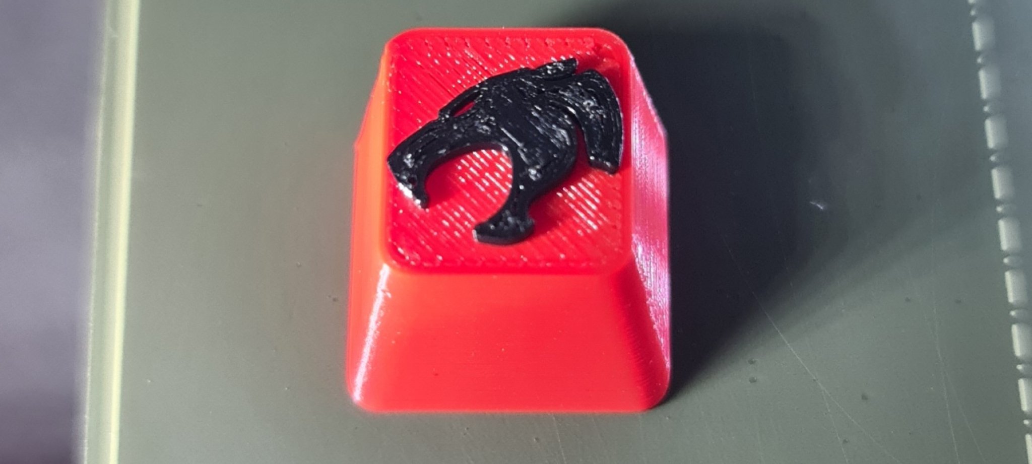 Núm phím ThunderCats in màu Đỏ và Đen