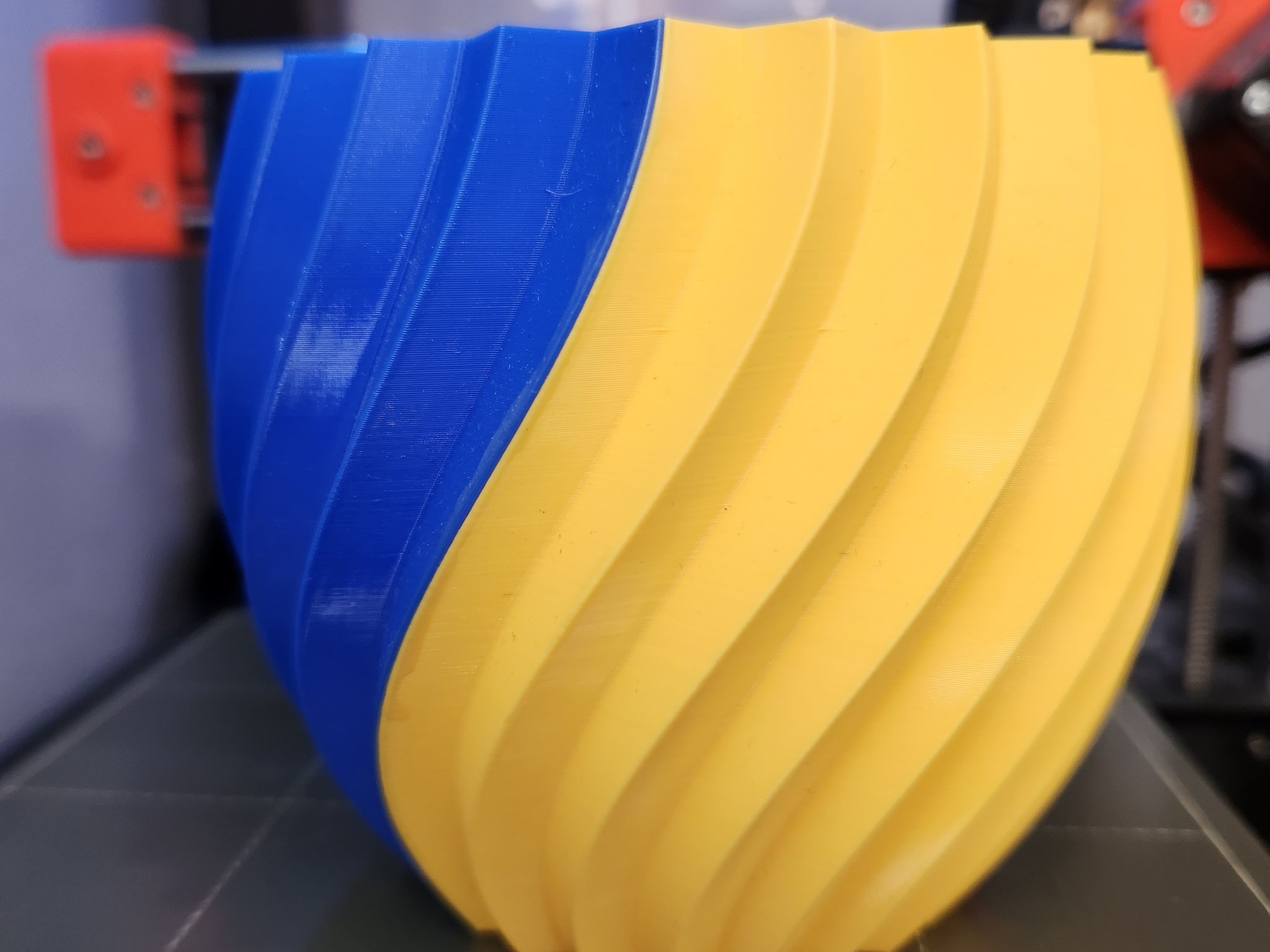 Giá đỡ tổ chức xoắn với nhiều ngăn