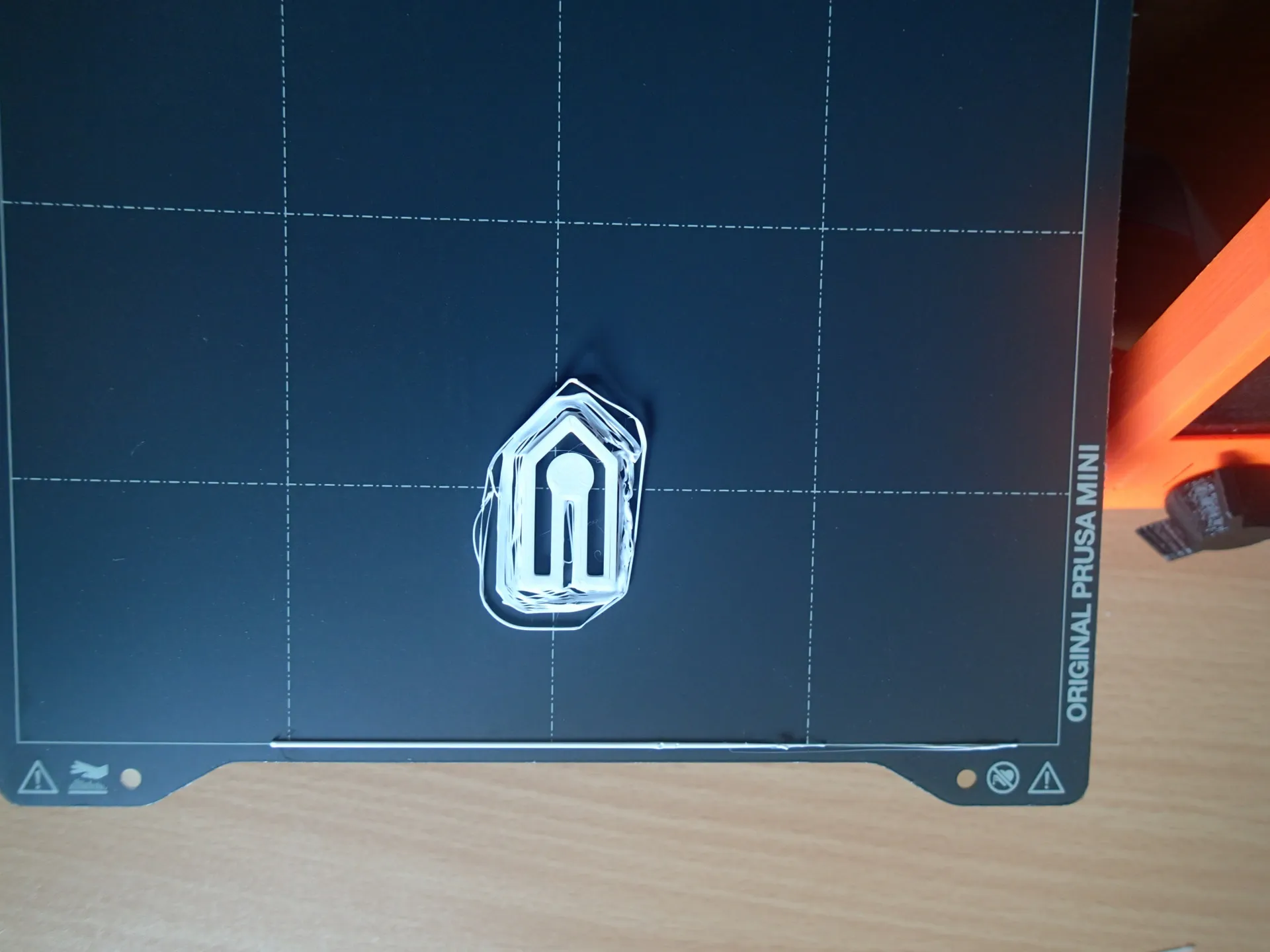 Kẹp giấy hình mũi tên độc đáo cho văn phòng