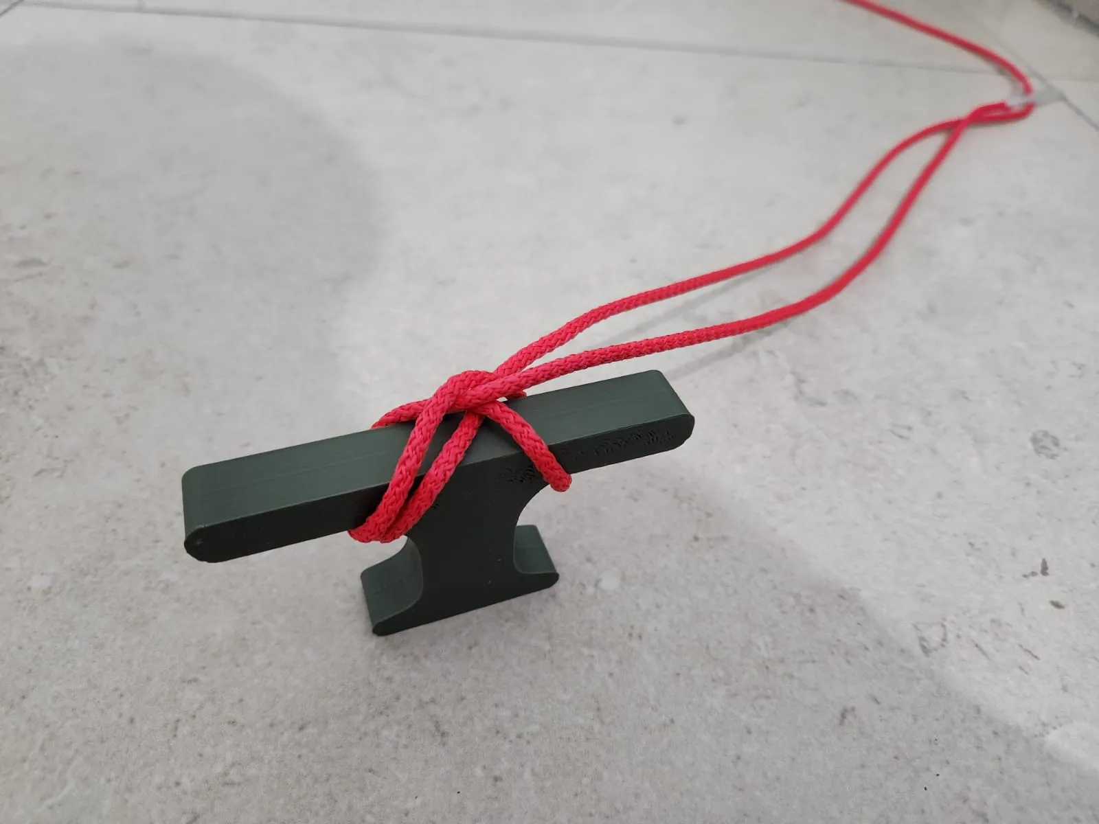 Nút thắt cleat hitch cho thuyền buồm