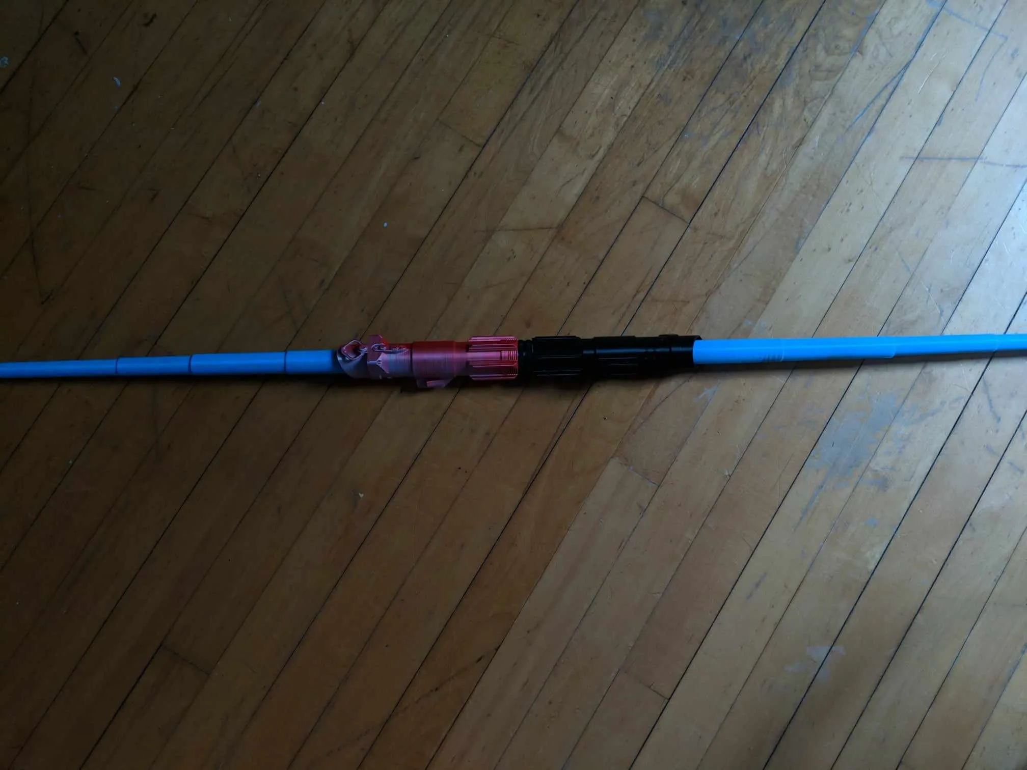 Kết nối đèn kiếm Sith đôi cho cosplay