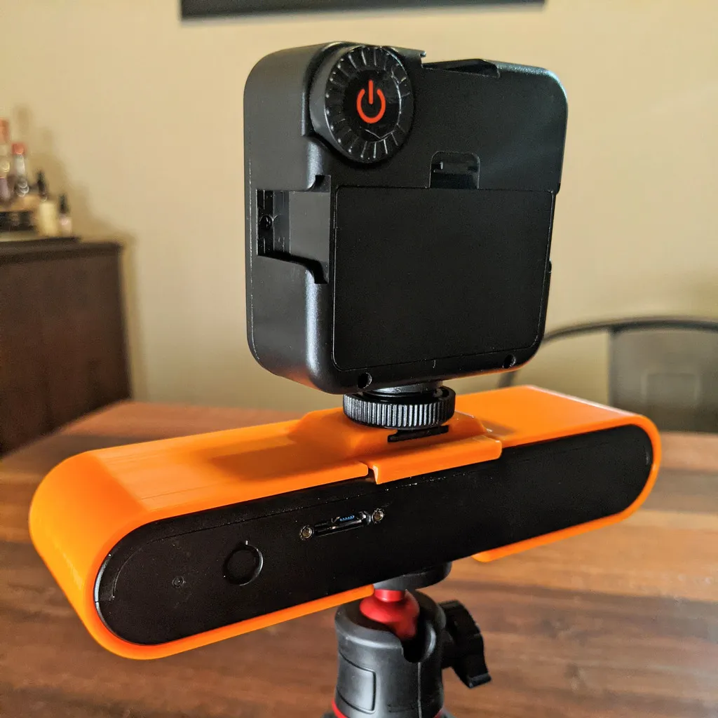 Hộp đựng Revopoint POP 1 & POP 2 với chân đế LED