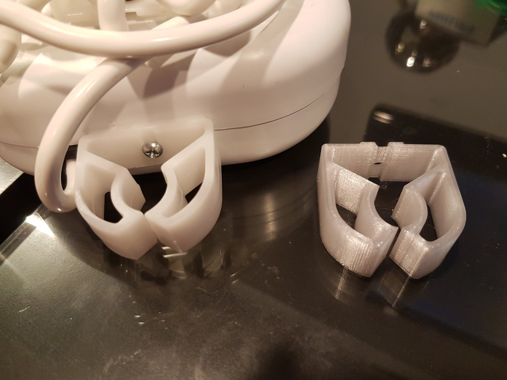 Kẹp nhựa áp suất cho thanh RV trong xe kéo Jayco