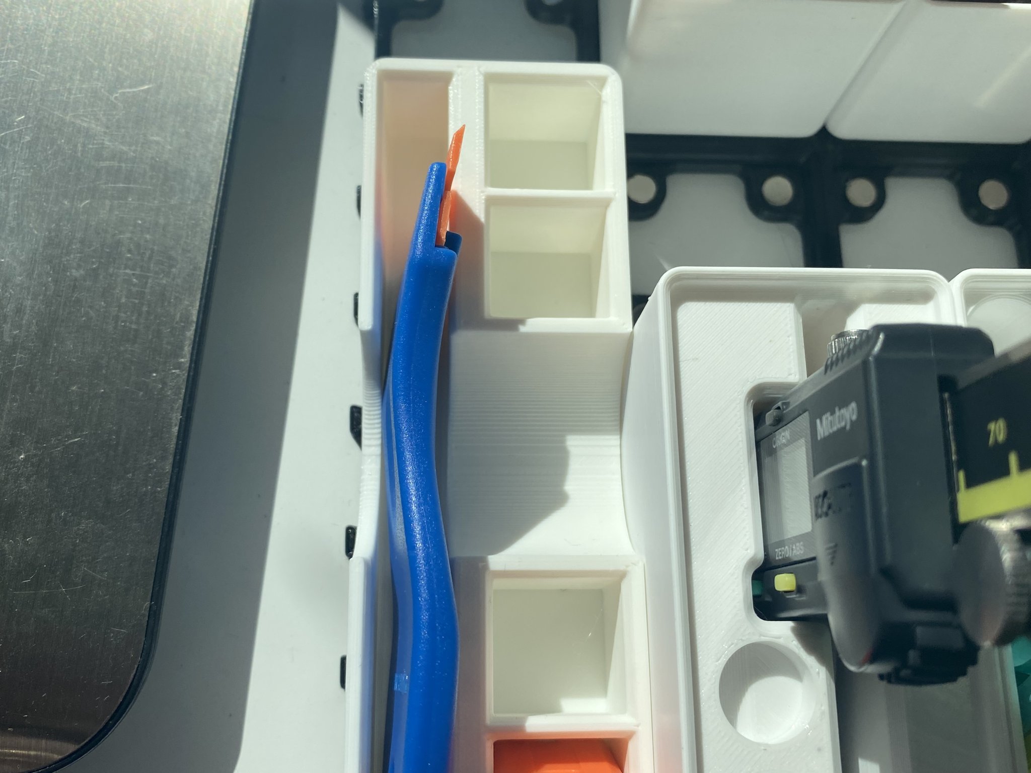 Giá đỡ dao cạo nhựa Gridfinity cho công cụ gọn gàng