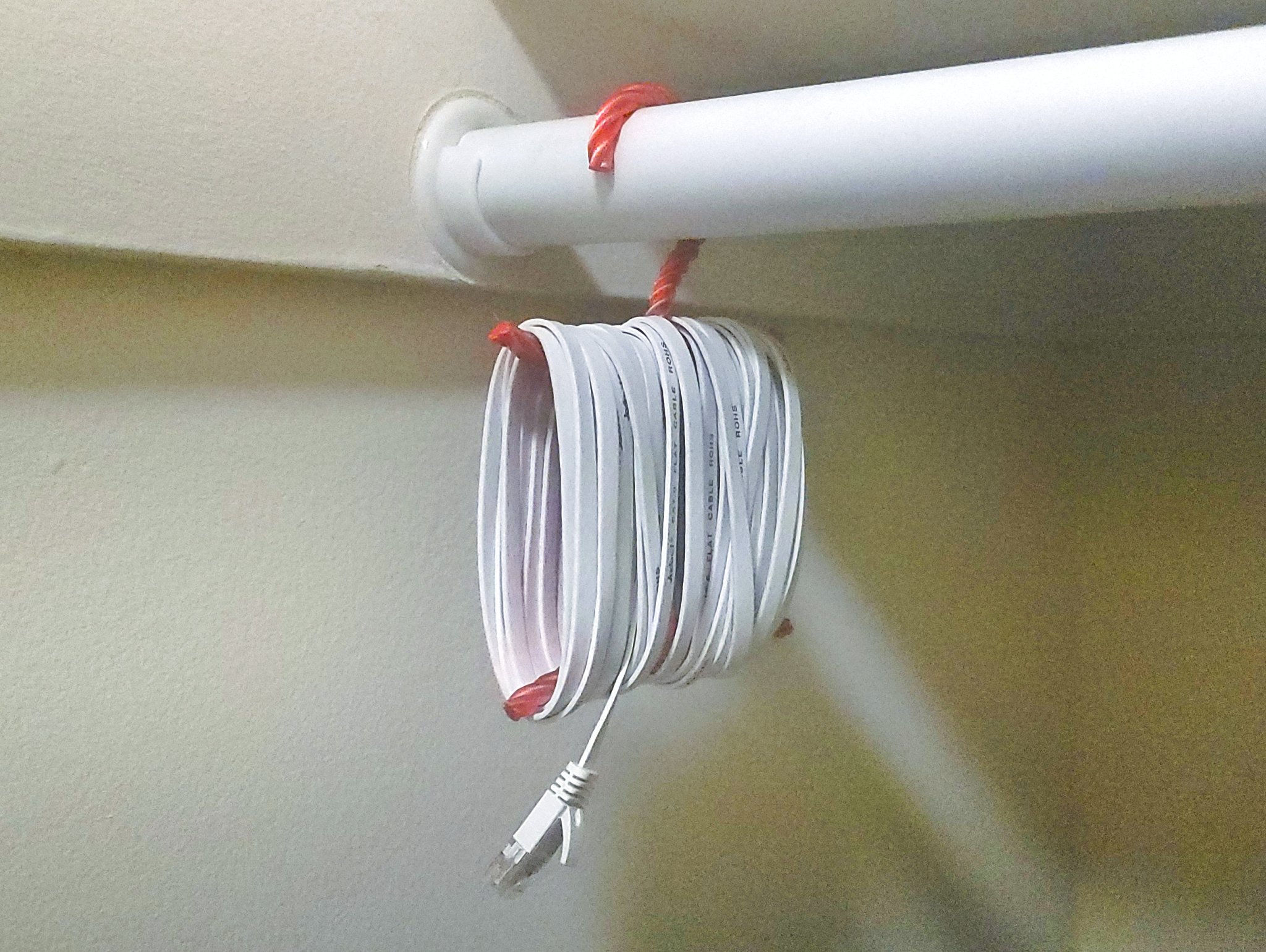 Giá treo dây thừng, dây và cáp tiện lợi