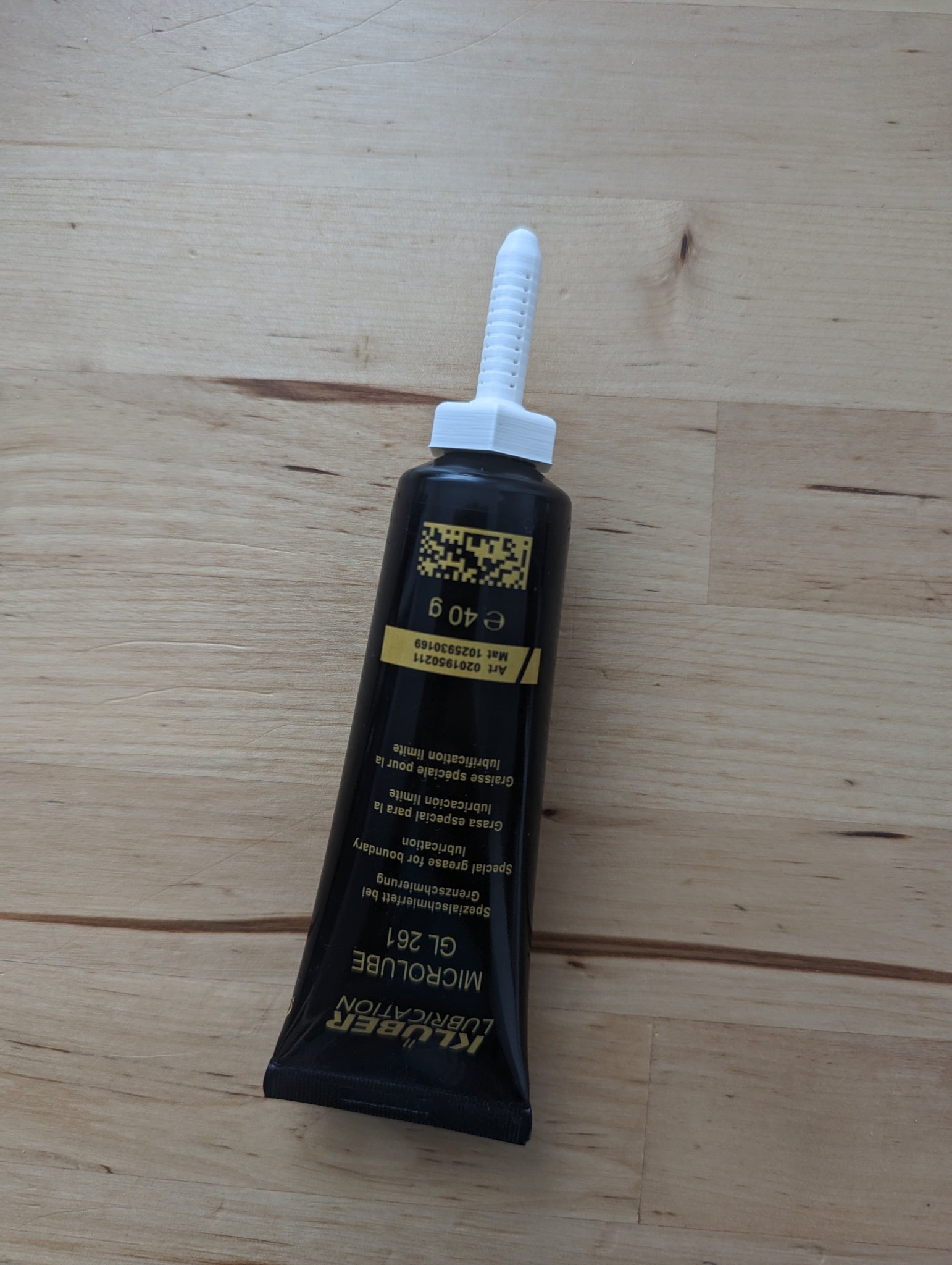 Ứng dụng bôi trơn Klüber Microlube GL 261 (tuýp 40g) LM8UU