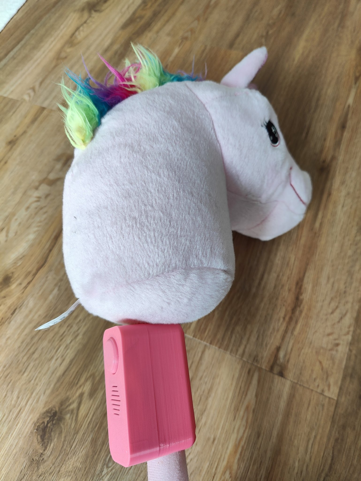 Hộp âm thanh cho kỳ lân của gia đình Ernsting