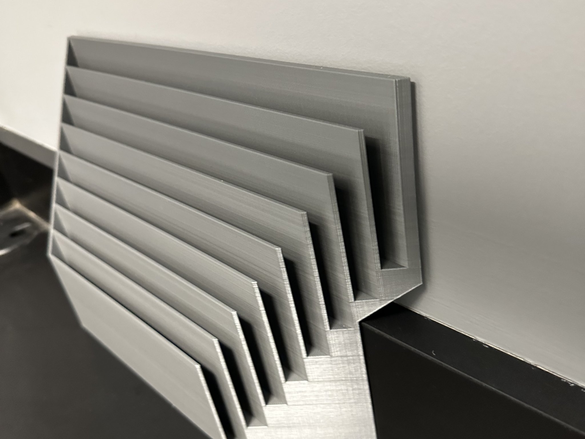 Giá đỡ tài liệu với 8 ngăn phân chia cho văn phòng