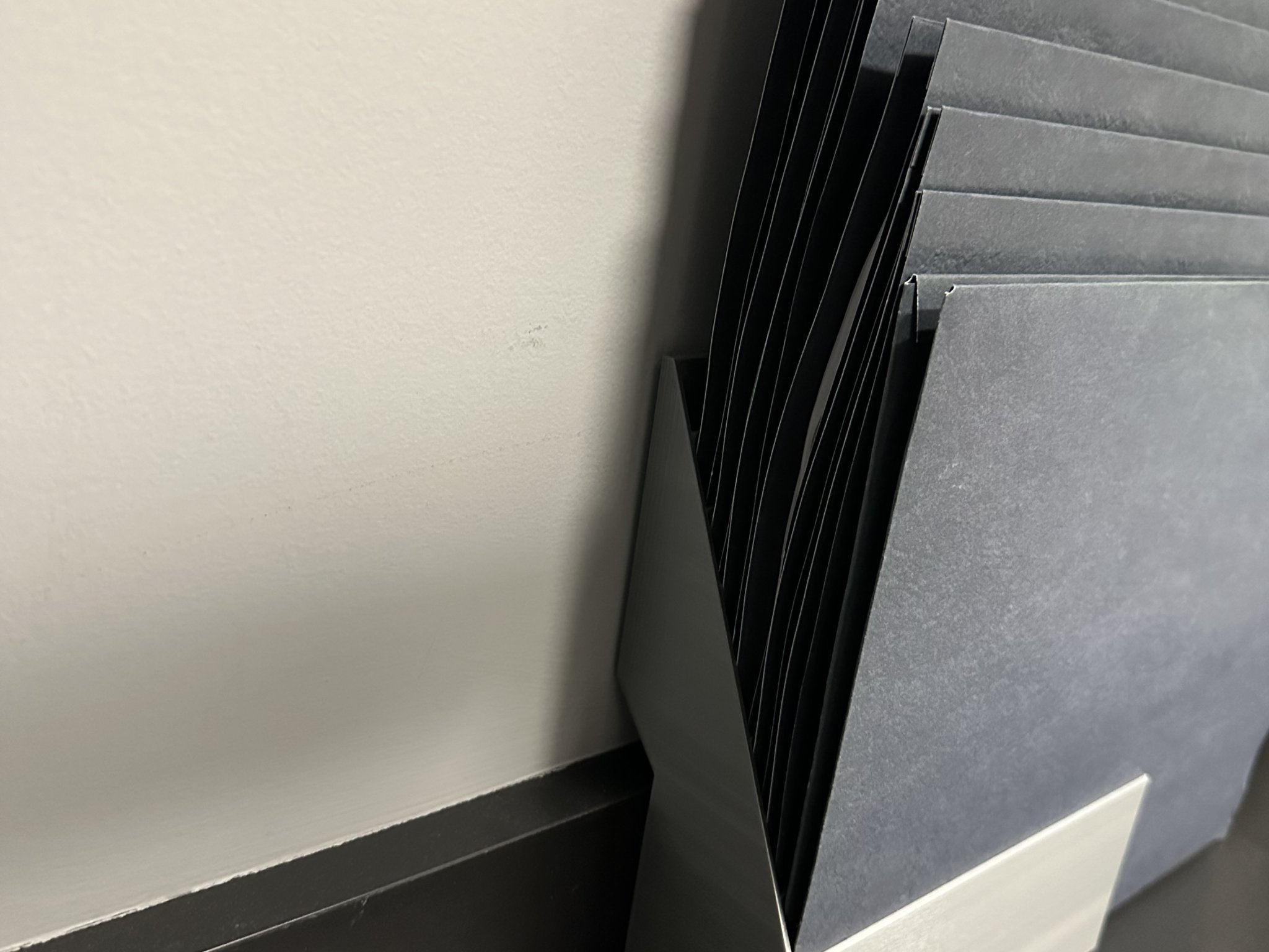 Giá đỡ tài liệu với 8 ngăn phân chia cho văn phòng